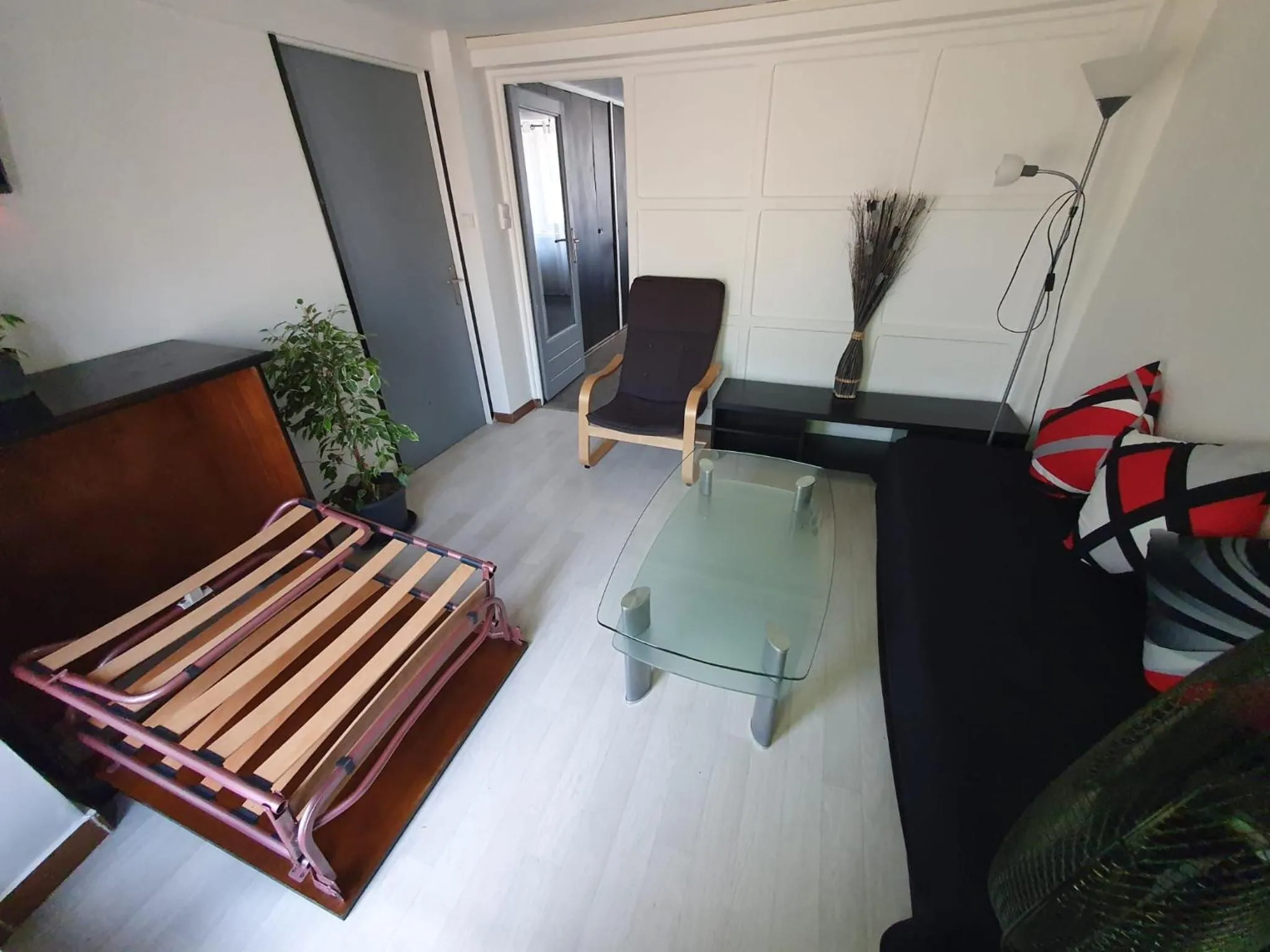 Seating area in NancyRoom