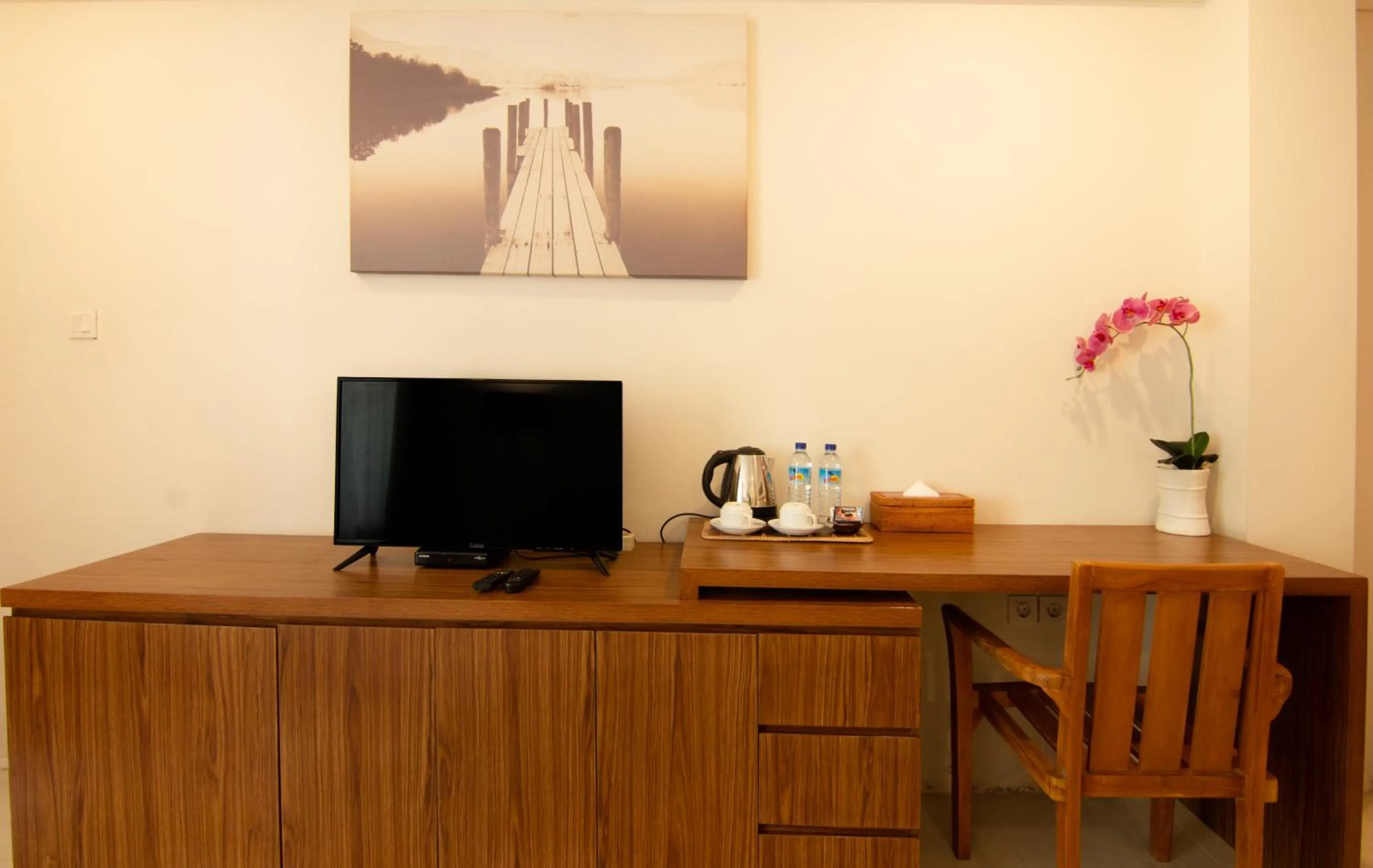 TV and multimedia in Diva Lombok Resort