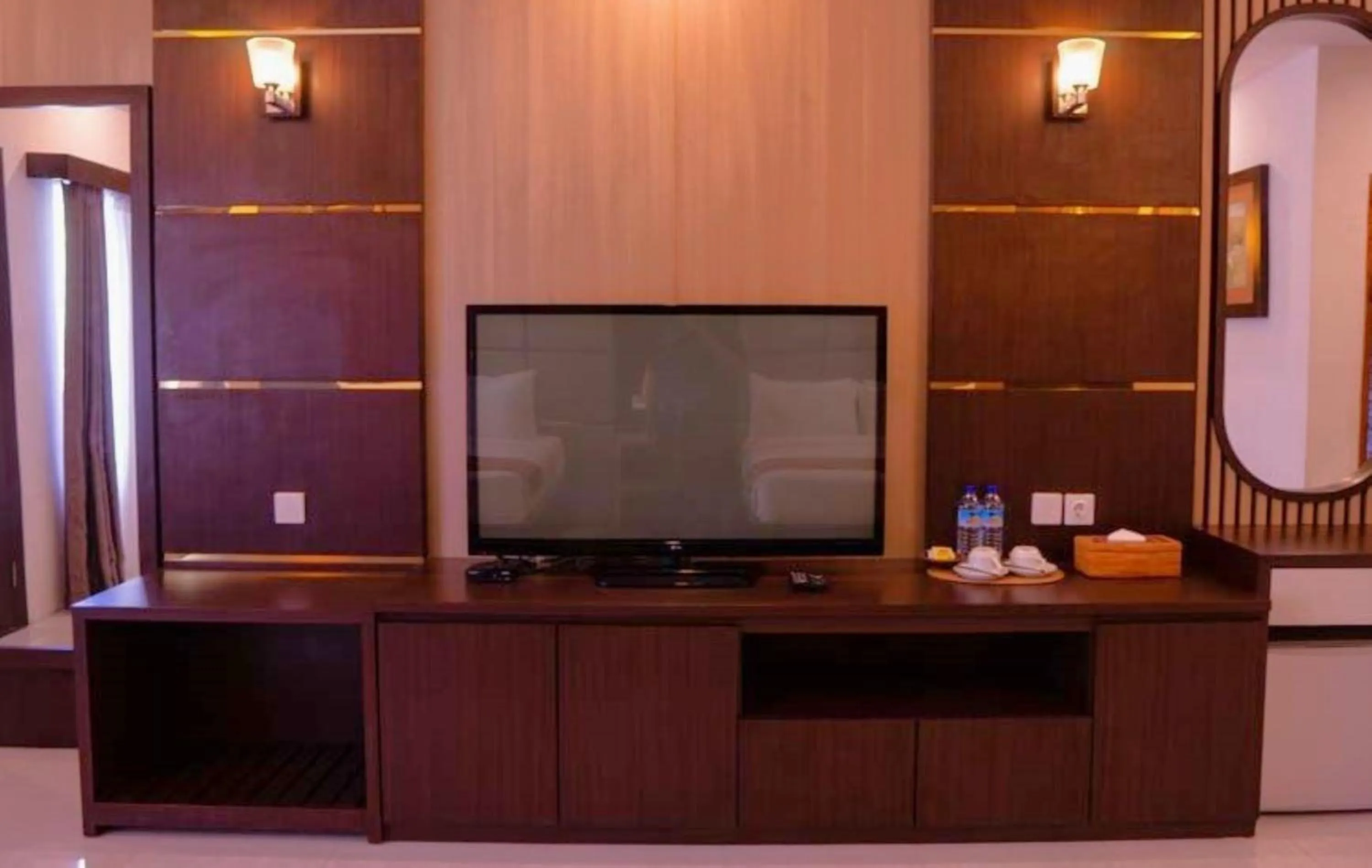 TV and multimedia in Diva Lombok Resort