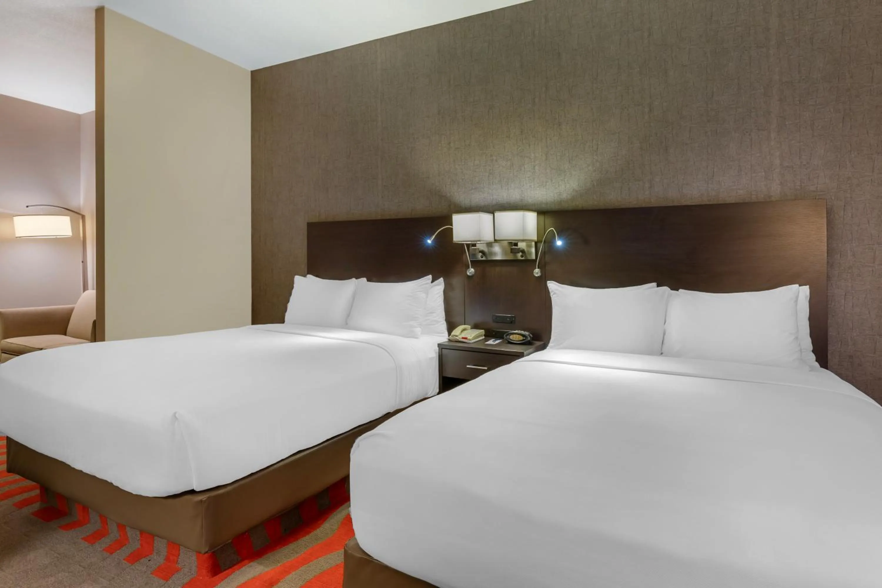 Bed in Comfort Suites