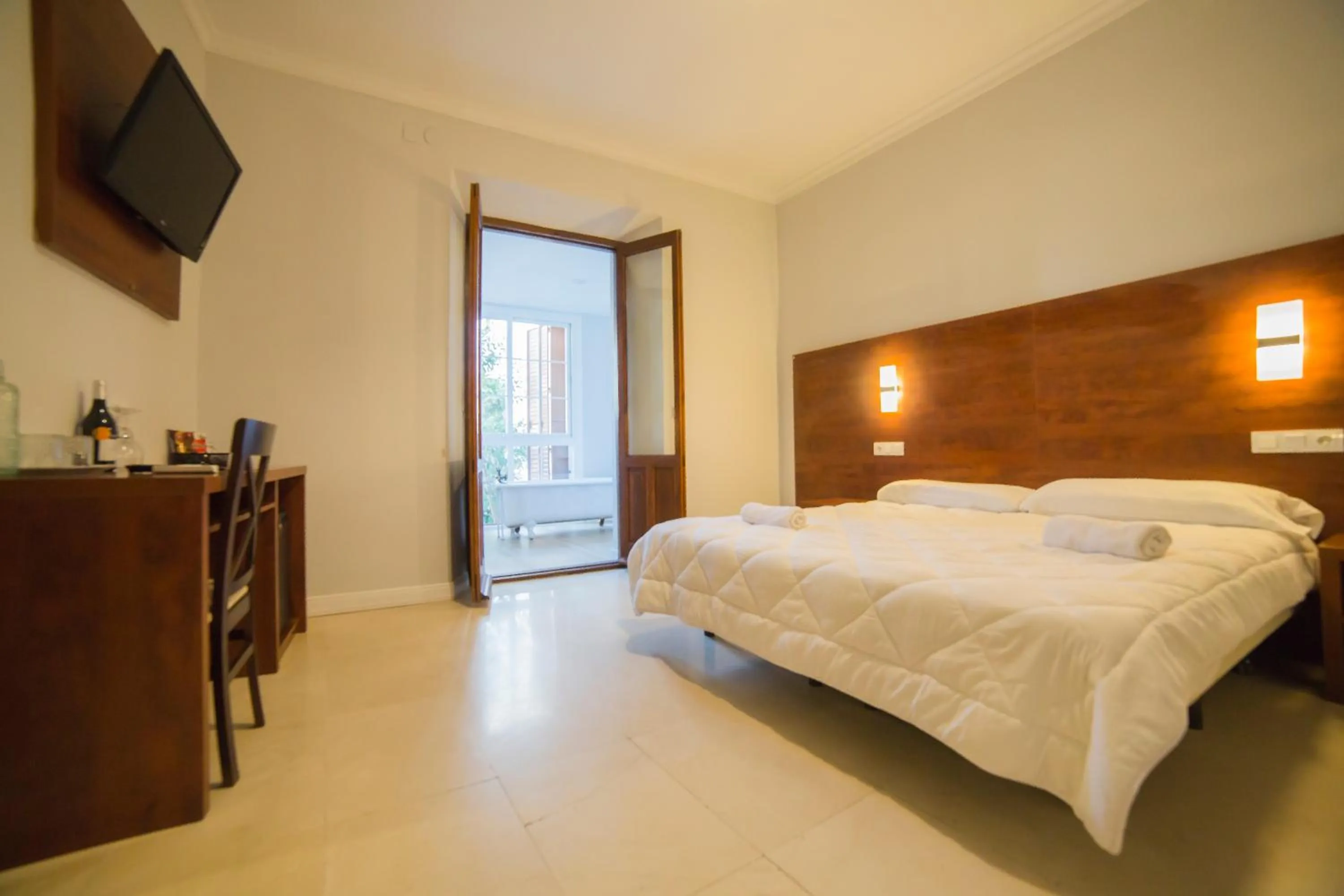 Photo of the whole room, Bed in Gala Placida 1923