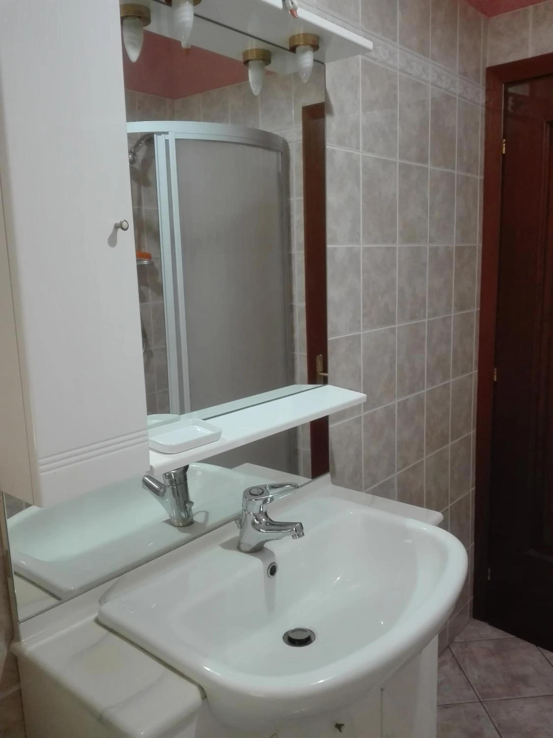 Bathroom in B&B melody