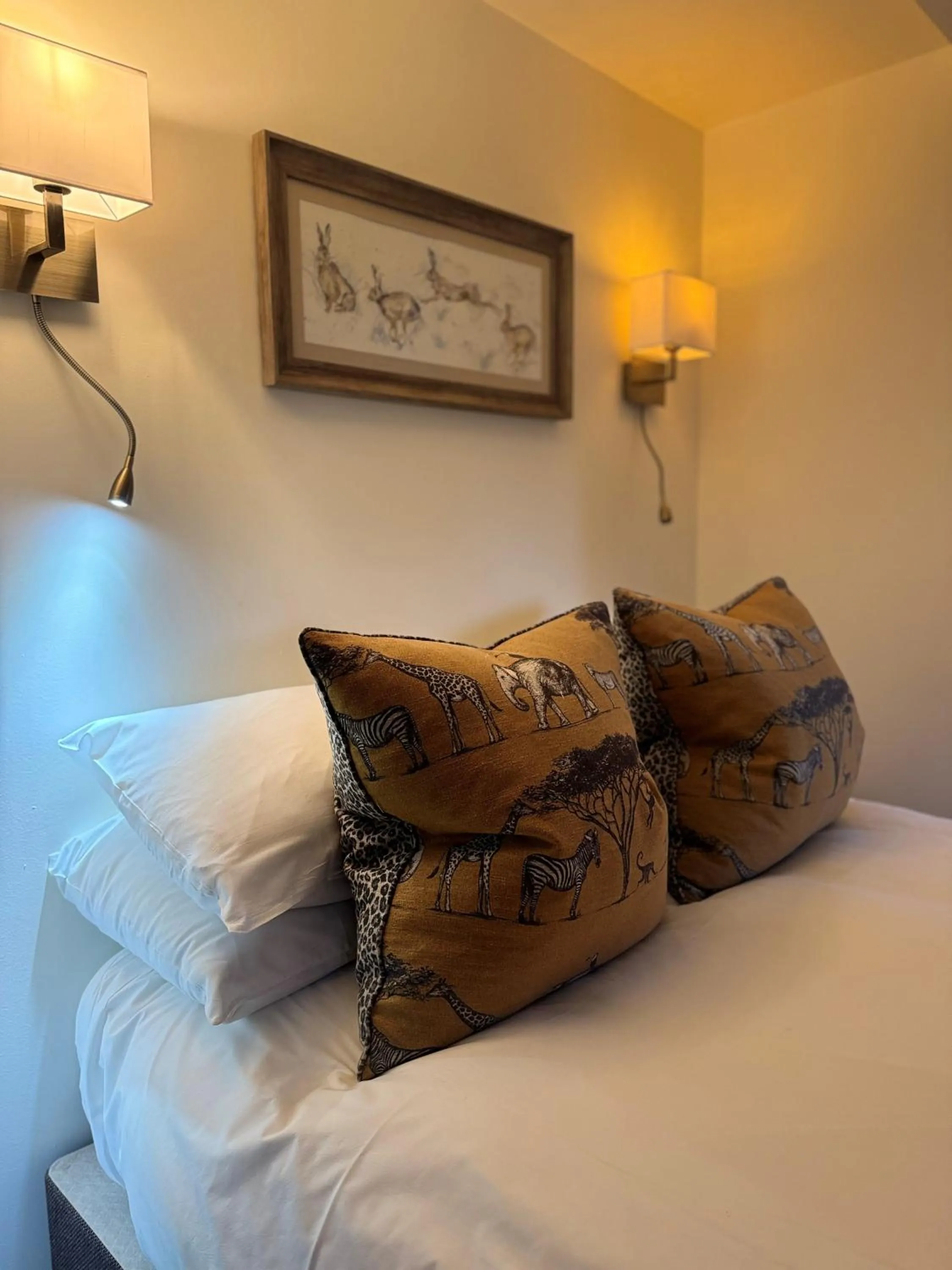 Bed in Scarborough Hill Country Inn