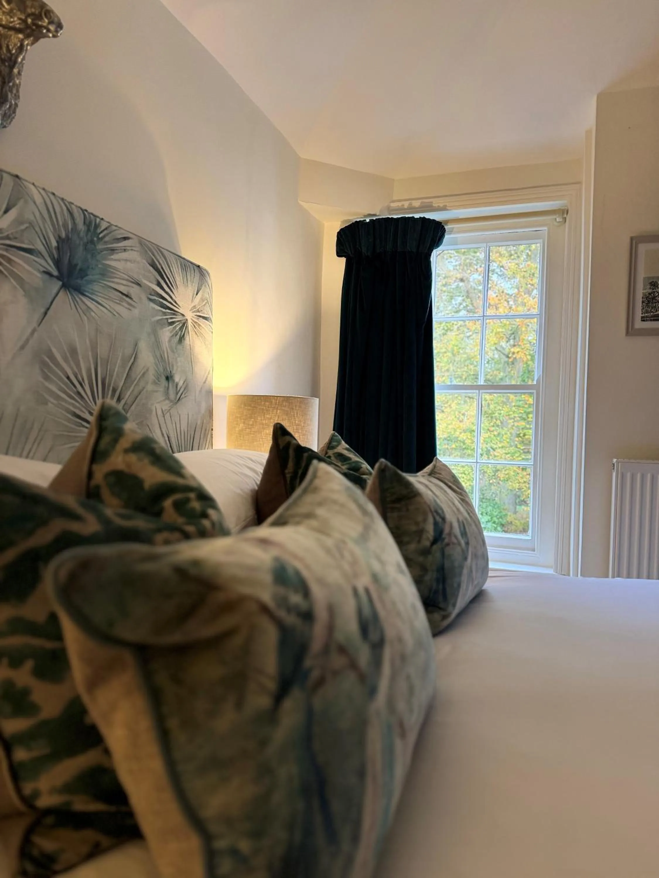 Bed in Scarborough Hill Country Inn