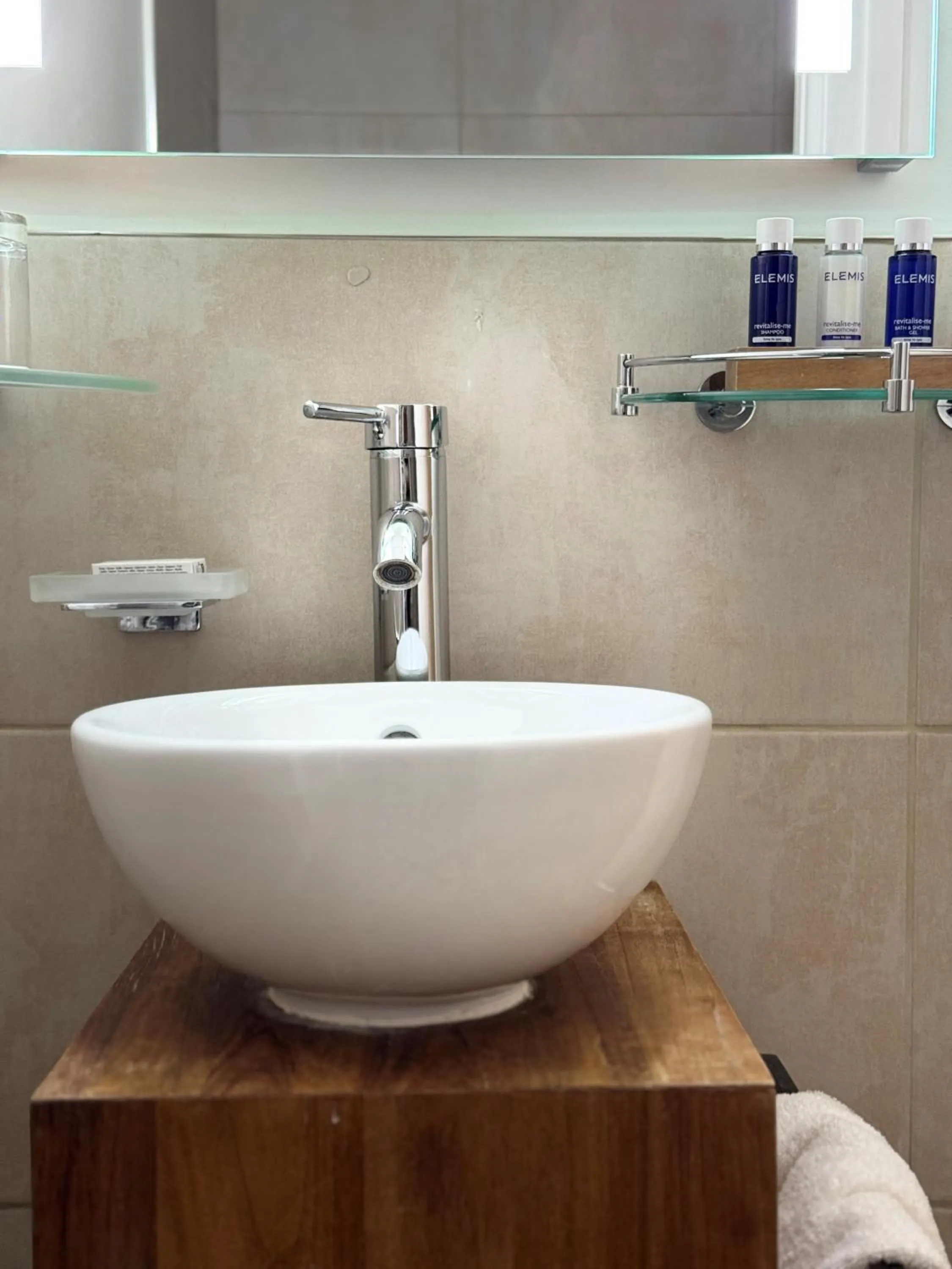 Scarborough Hill Country Inn