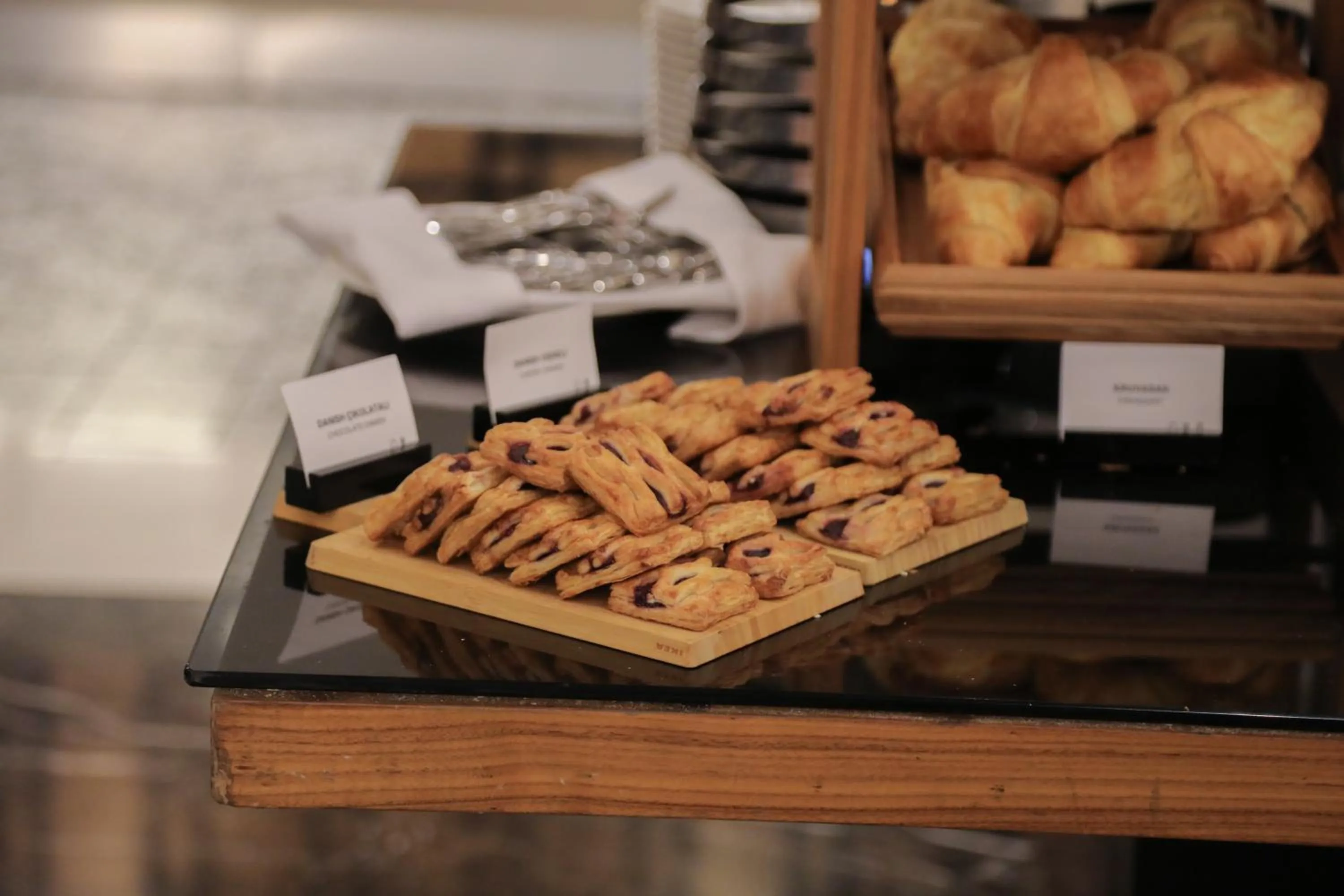Buffet breakfast in Radisson Blu Hotel, Diyarbakir