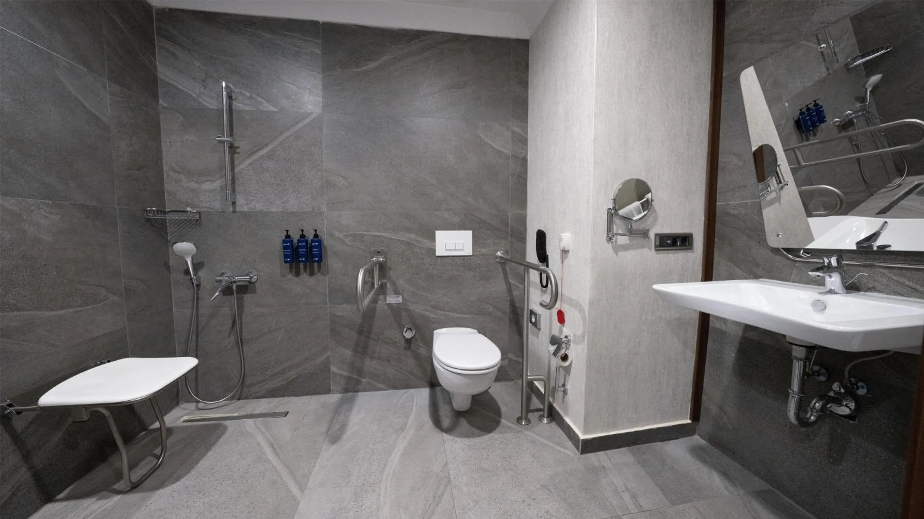 Bathroom in Radisson Blu Hotel, Diyarbakir