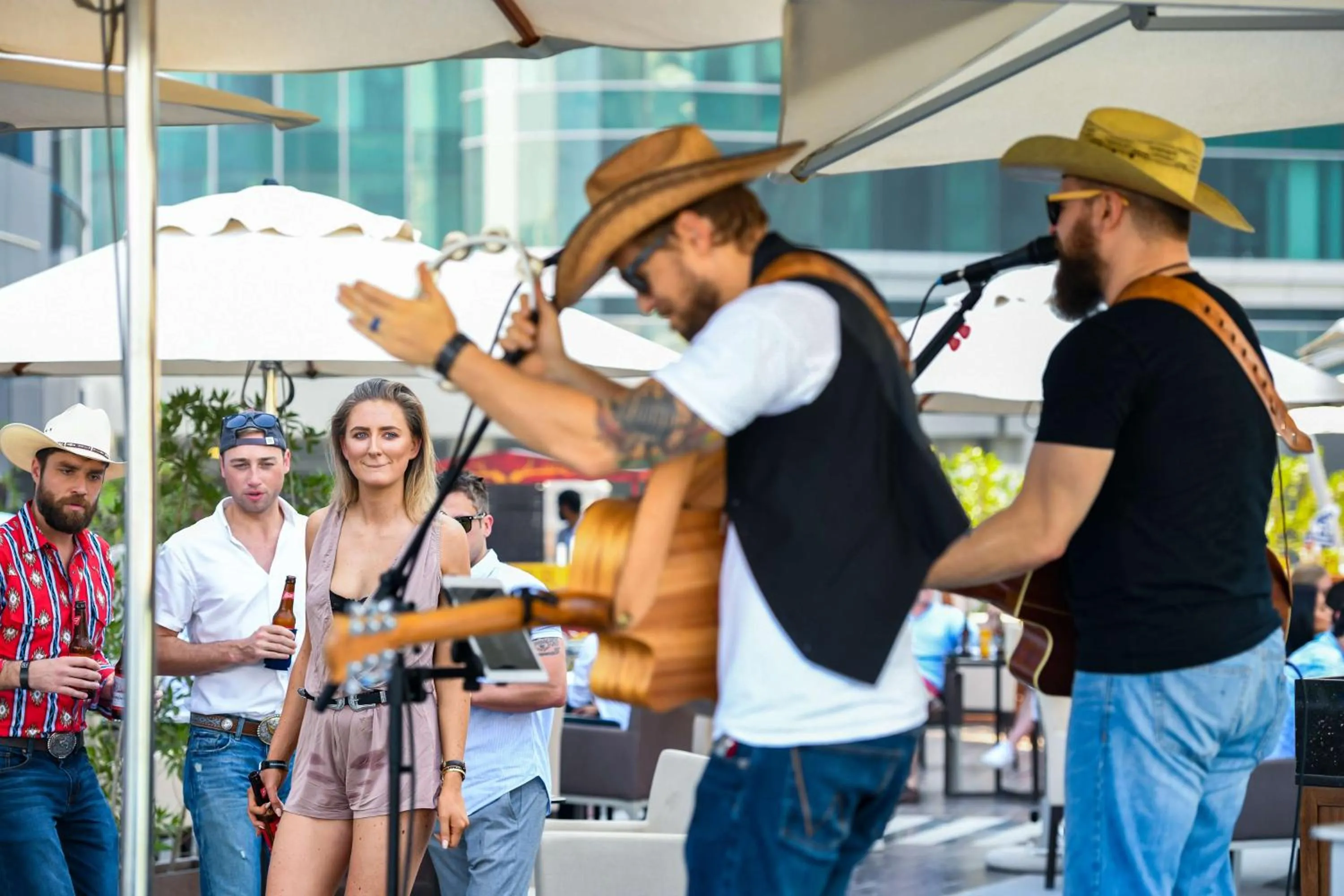 Restaurant/places to eat in Radisson Blu Hotel, Dubai Waterfront