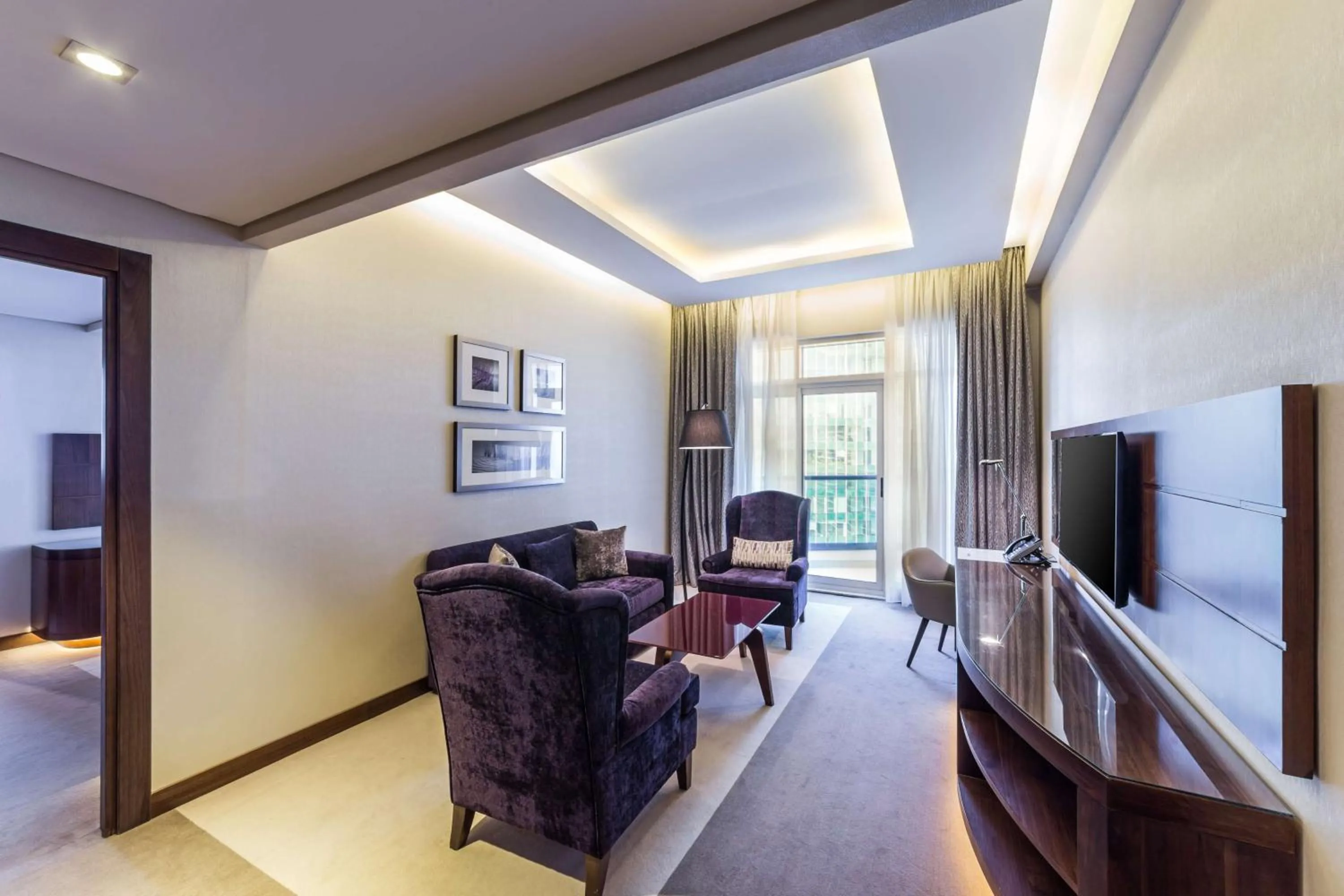 Photo of the whole room in Radisson Blu Hotel, Dubai Waterfront