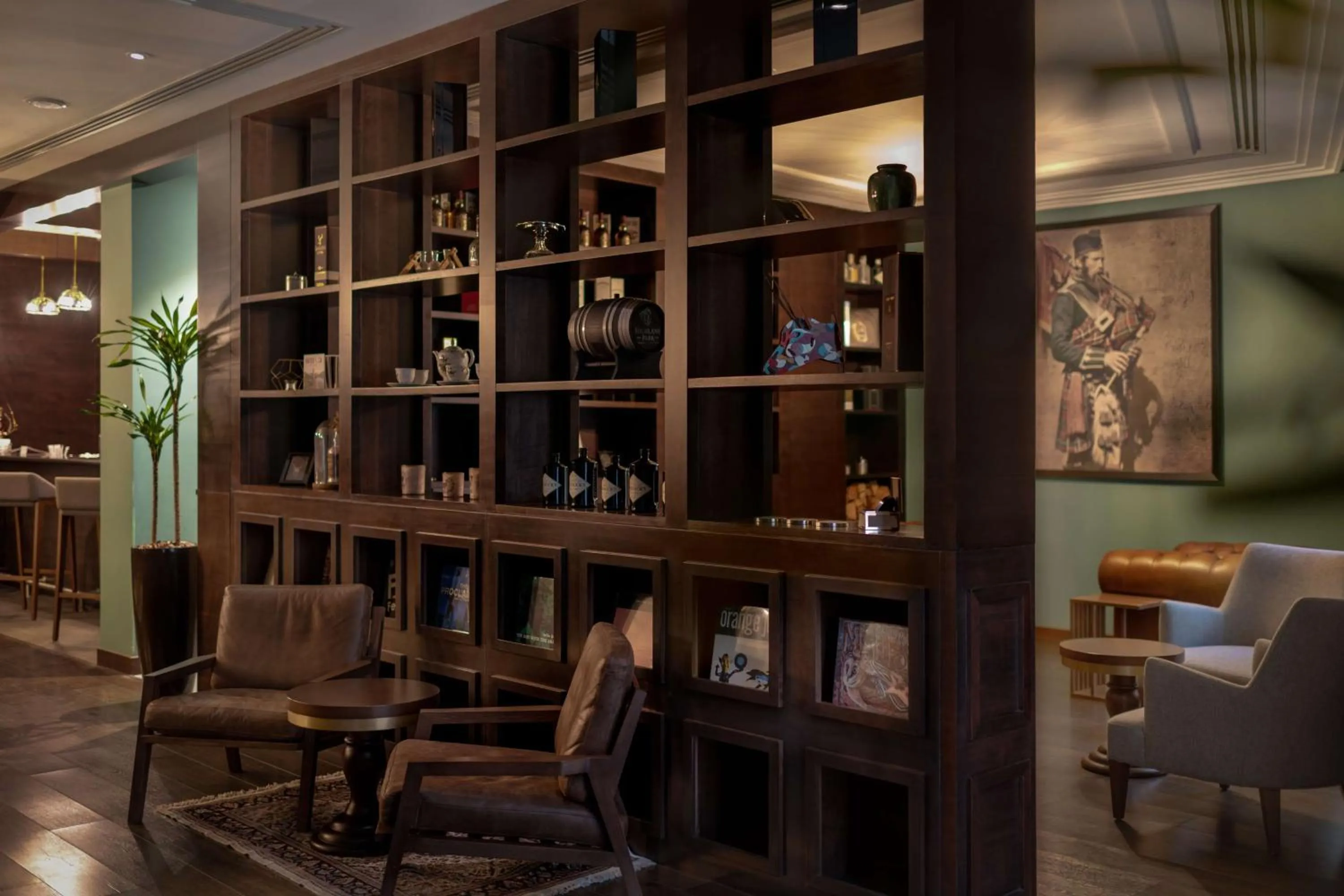 Lounge or bar in Radisson Blu Hotel, Dubai Waterfront