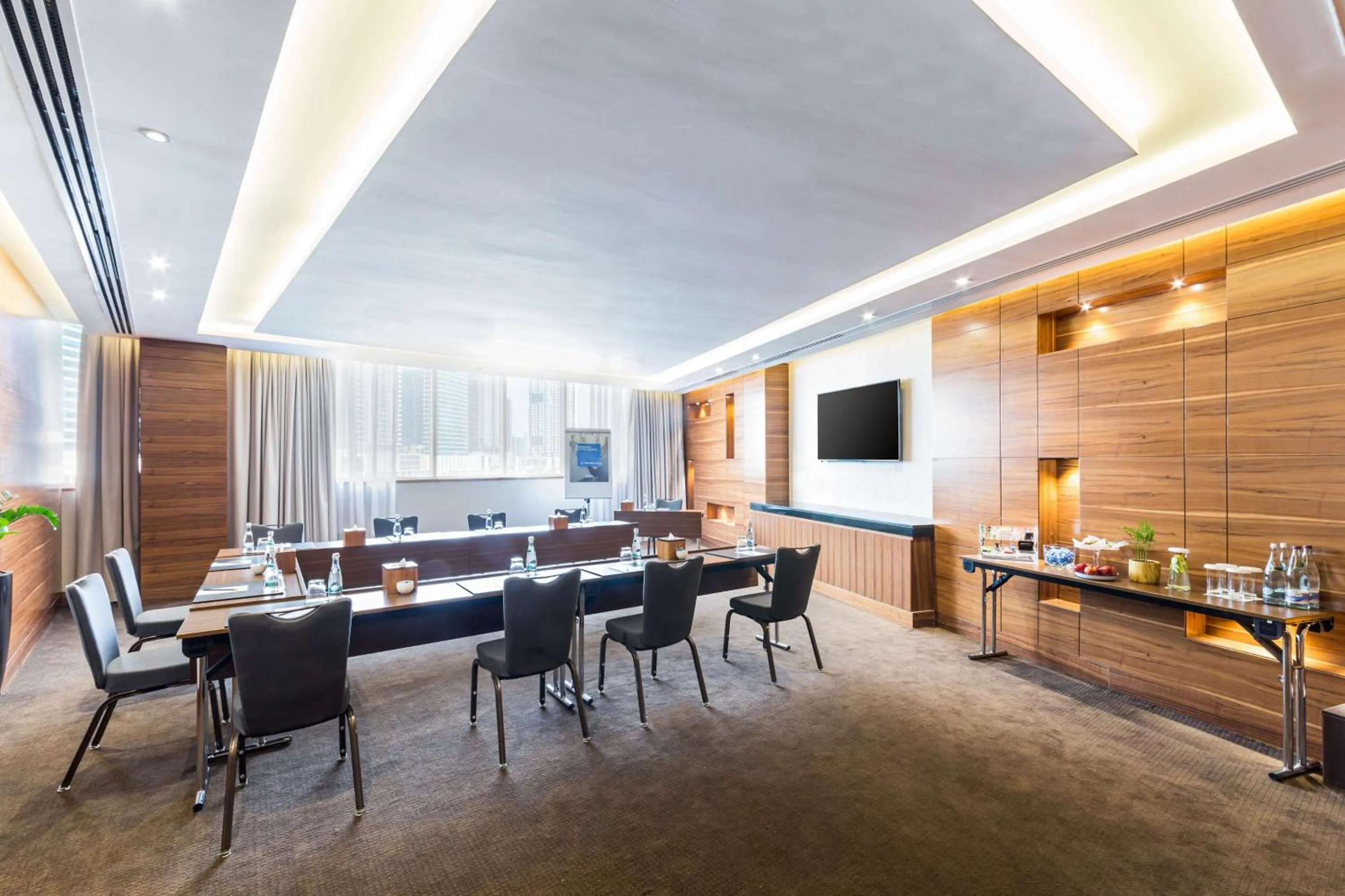 Business facilities in Radisson Blu Hotel, Dubai Waterfront