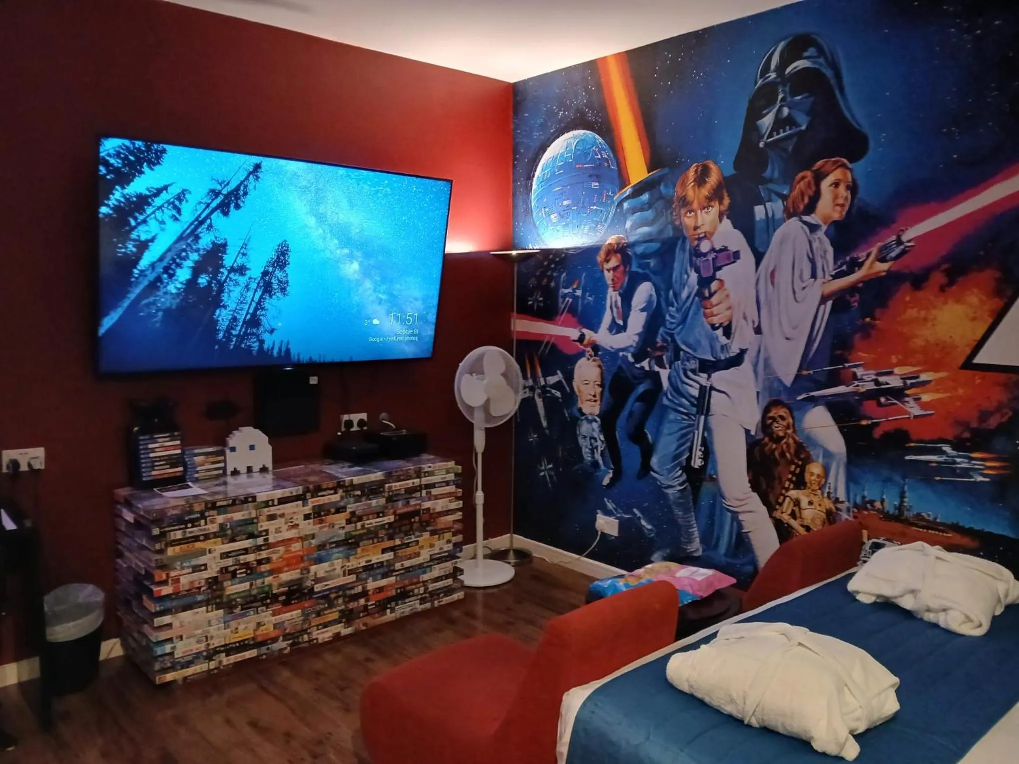 TV and multimedia in The Royal Hotel Cardiff