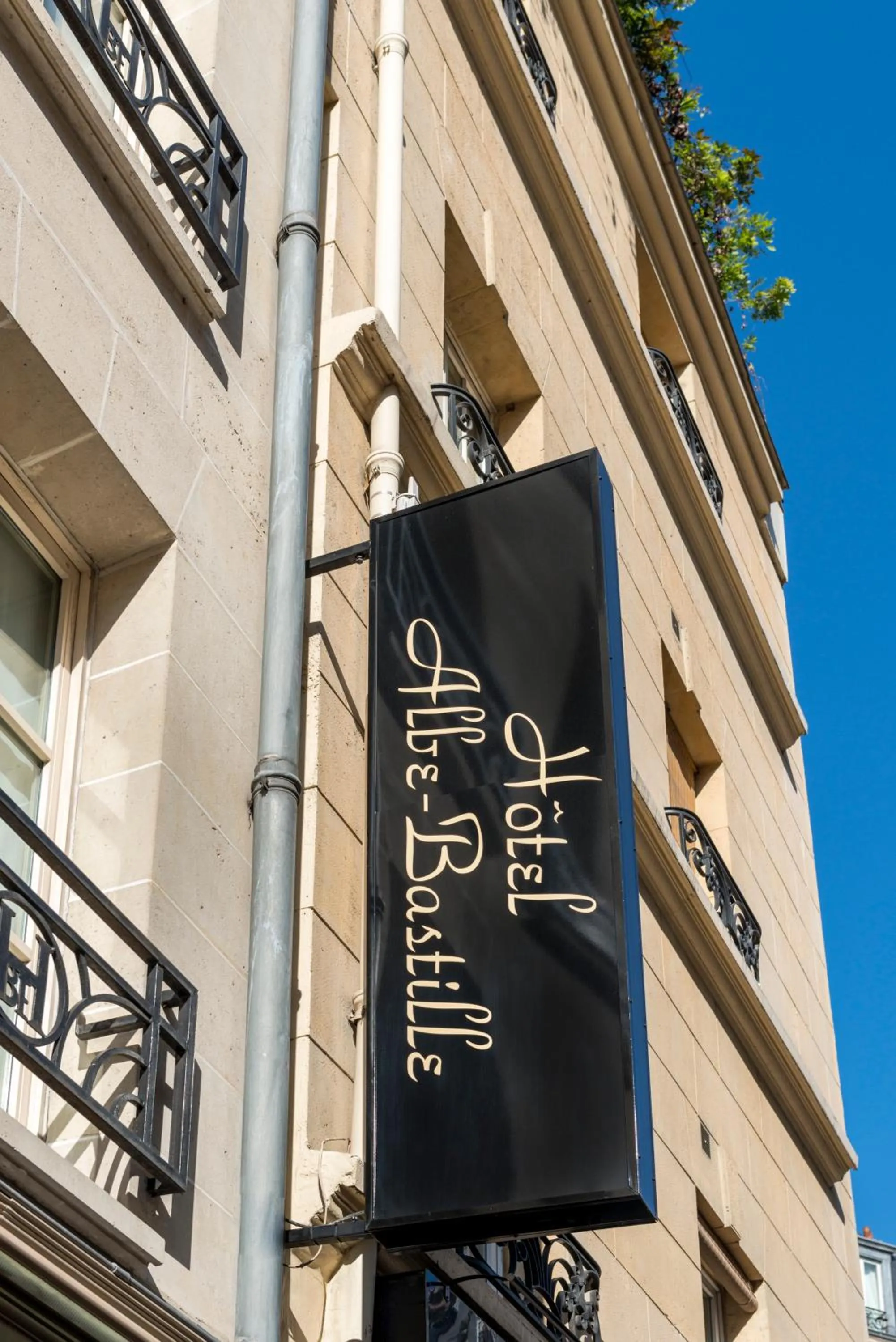 Facade/entrance in Hotel Albe Bastille