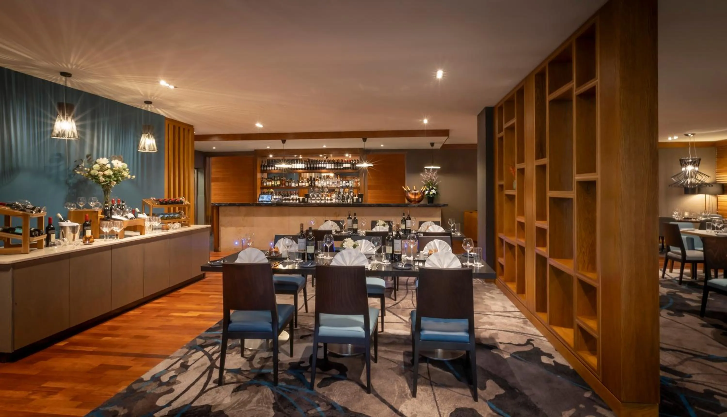 Restaurant/places to eat in Clayton Hotel Liffey Valley