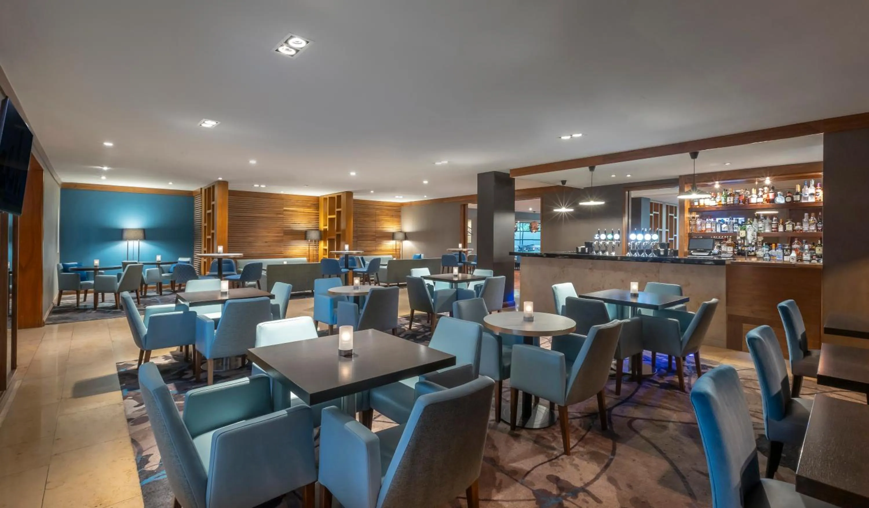 Restaurant/places to eat in Clayton Hotel Liffey Valley