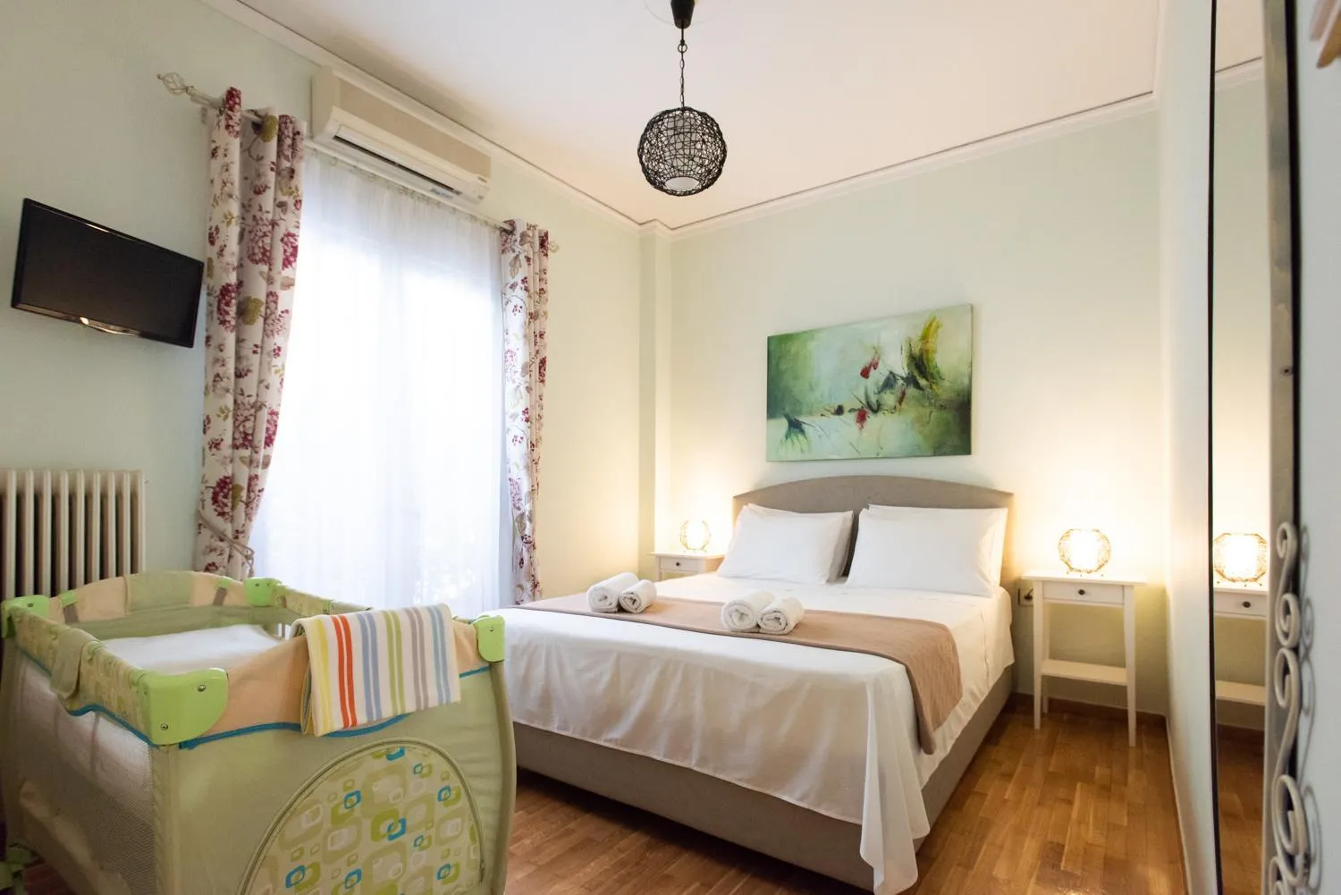 Bedroom, Bed in Blue Ark Athenian Nest