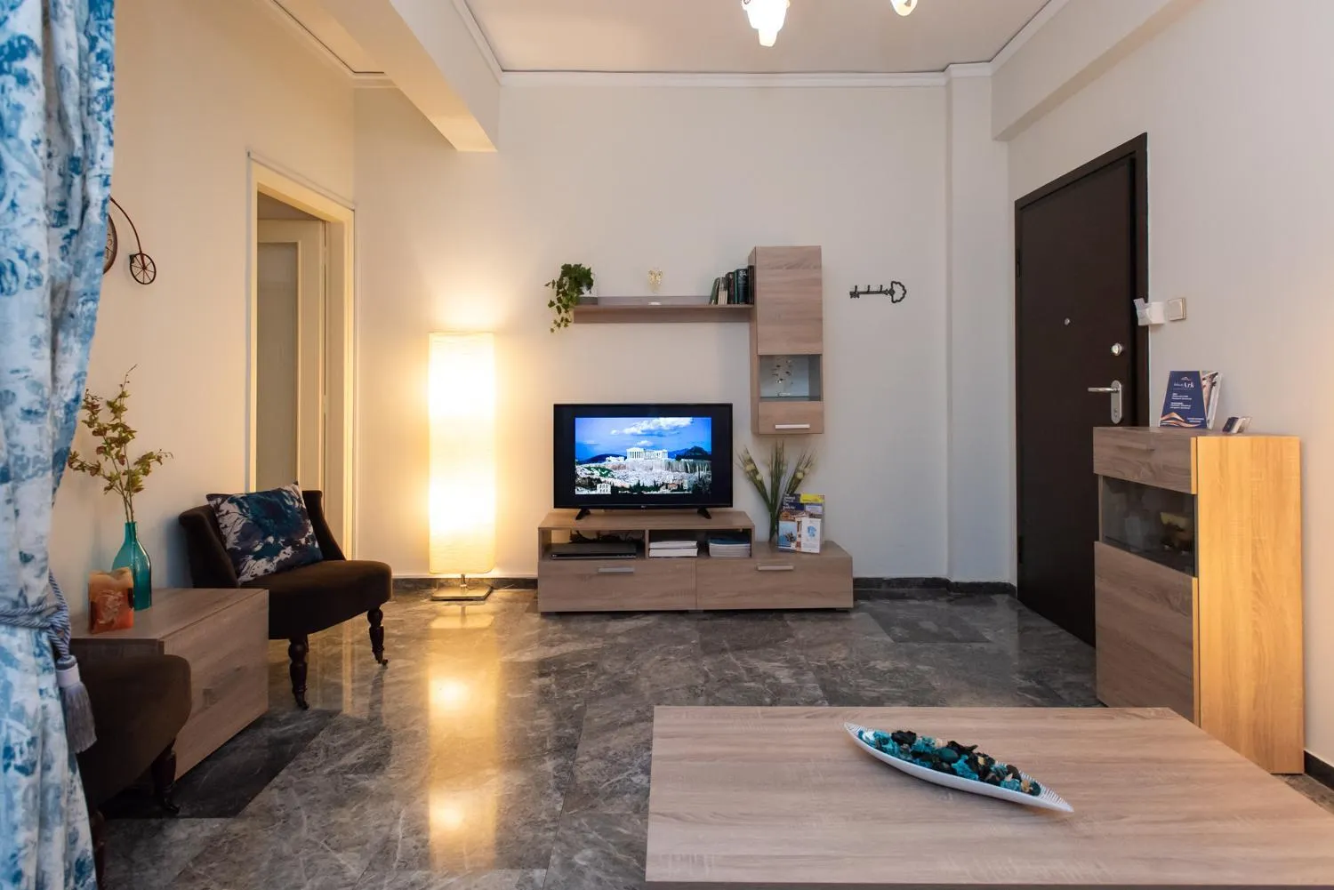 Library in Blue Ark Athenian Nest