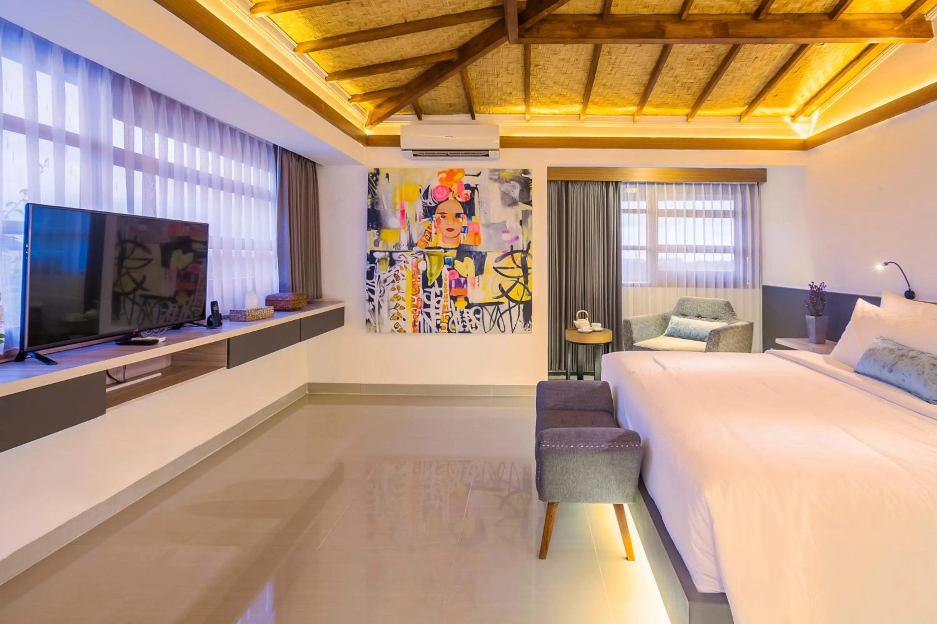 Bedroom, Bed in Imani Suites