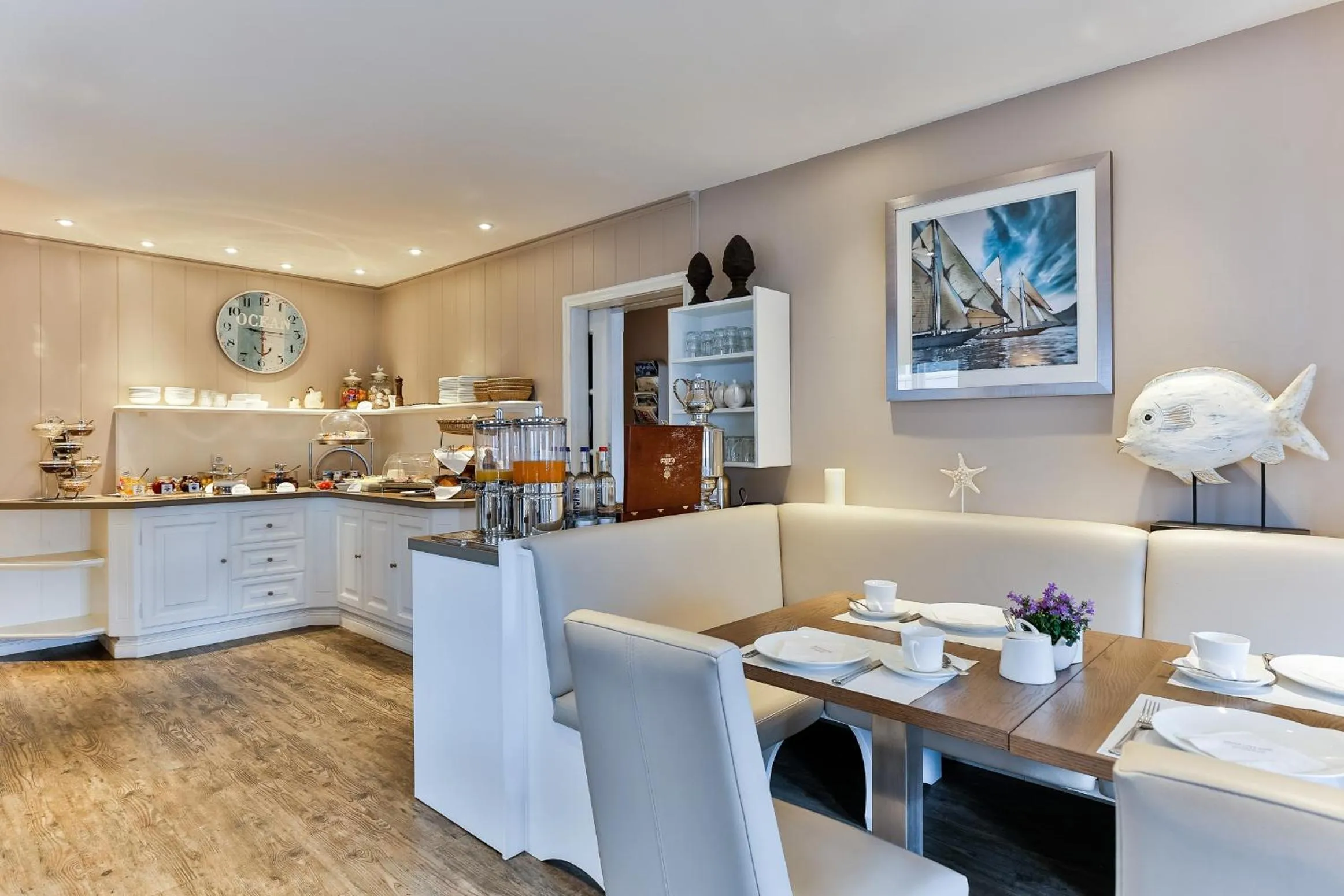 Restaurant/places to eat in Hotel Uthland