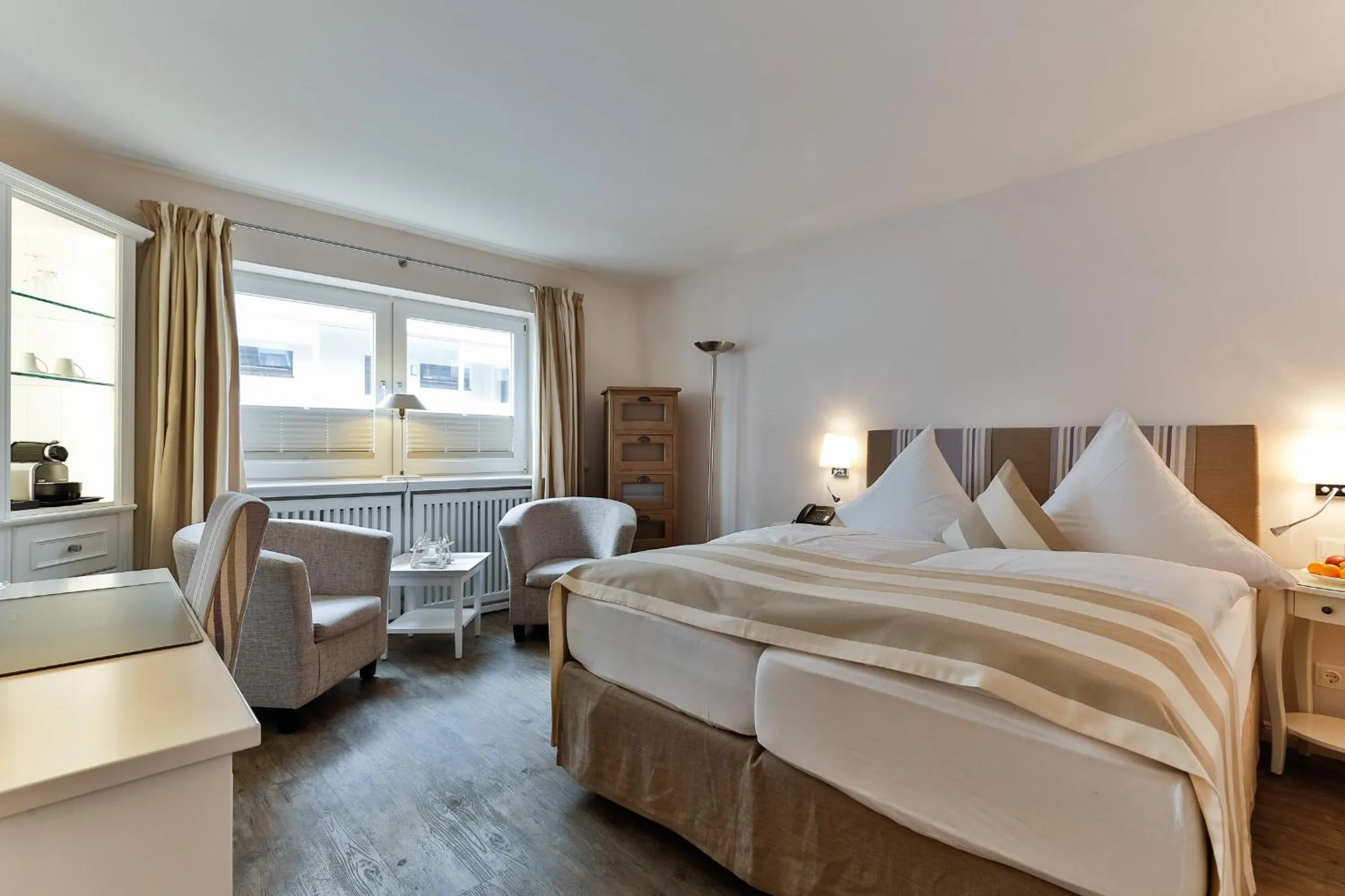 Photo of the whole room, Bed in Hotel Uthland