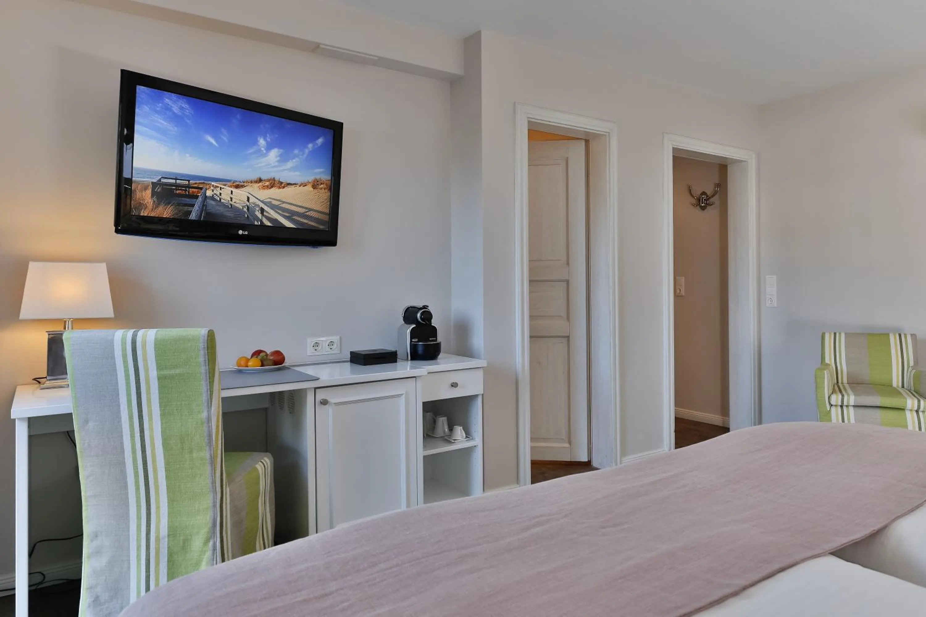 TV and multimedia, Bed in Hotel Uthland