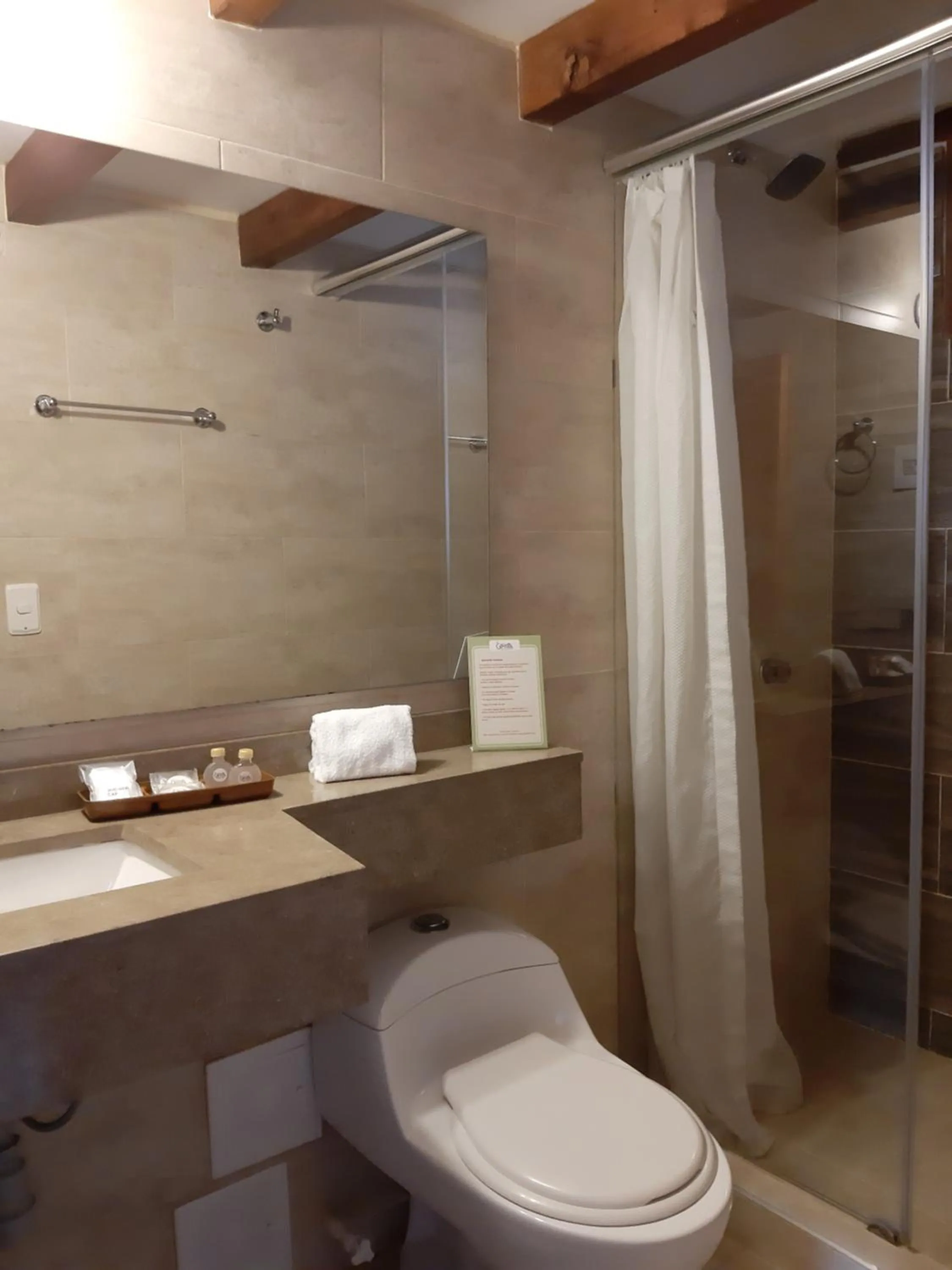 Bathroom in Hotel El Giro