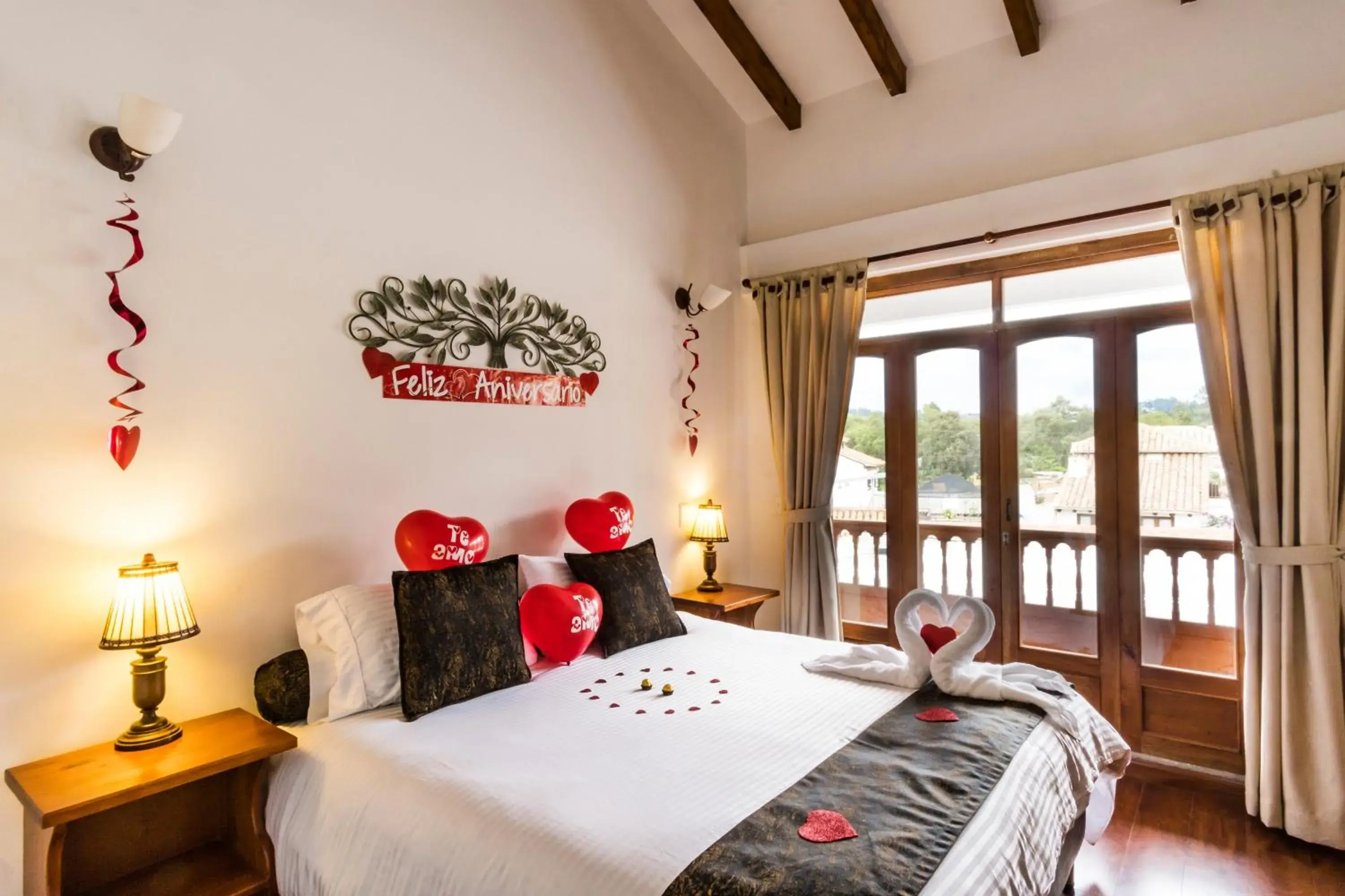 Deluxe Double Room with Balcony in Hotel El Giro Deluxe Double Room with Balcony in Hotel El Giro