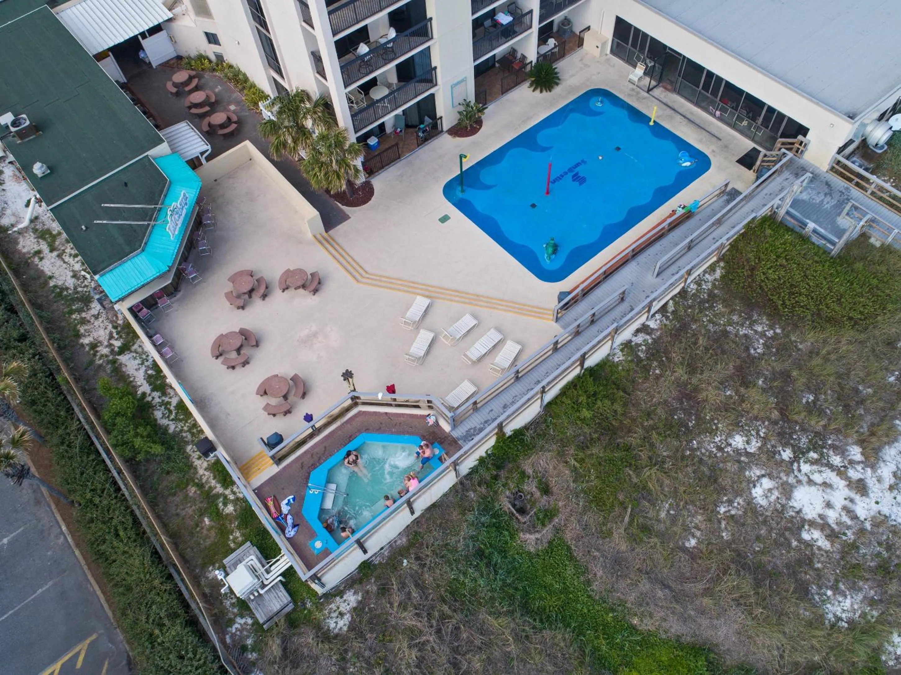 Property building in Sundestin Beach Resort