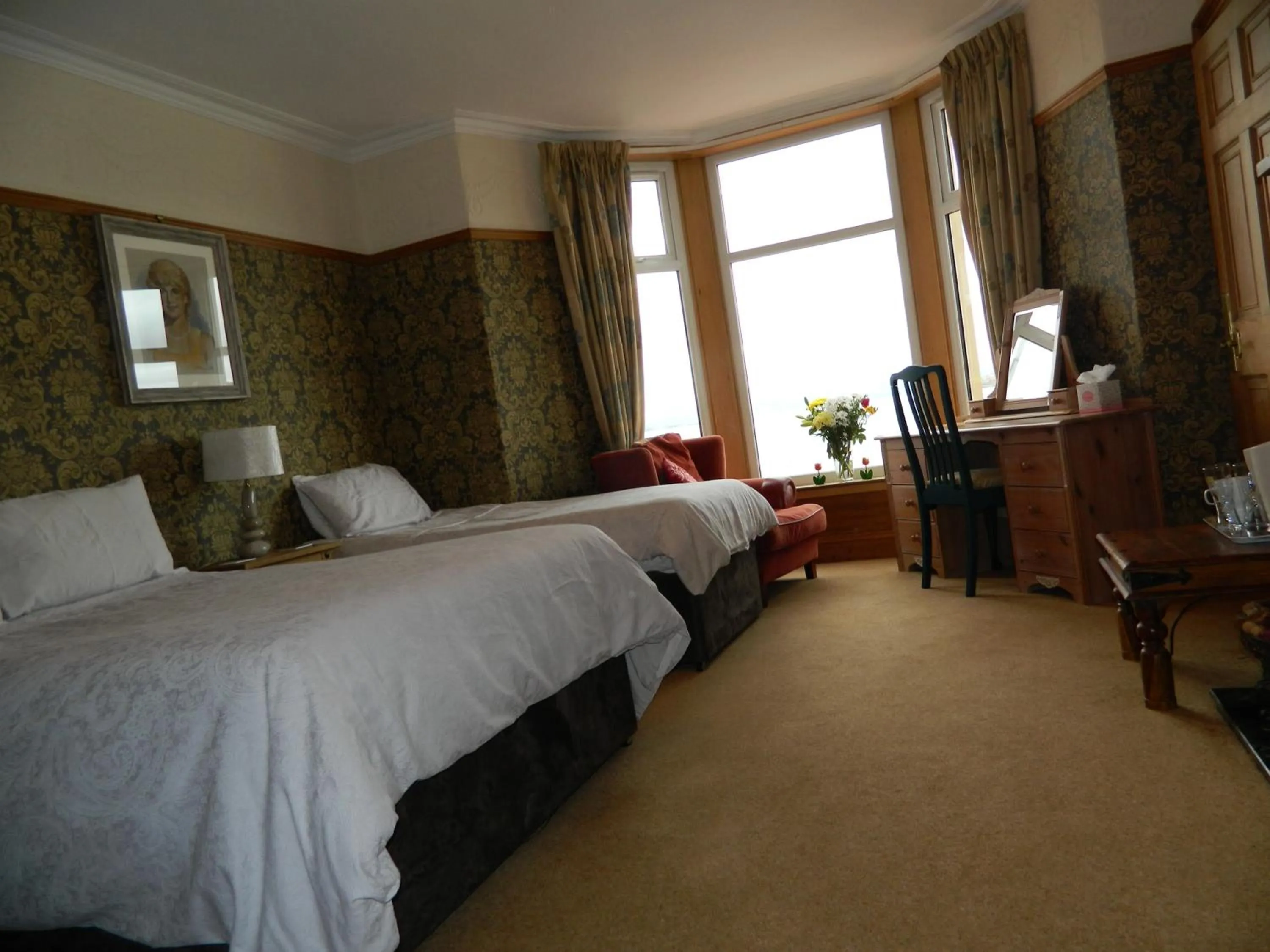 Coffee/tea facilities in Sunnyside House