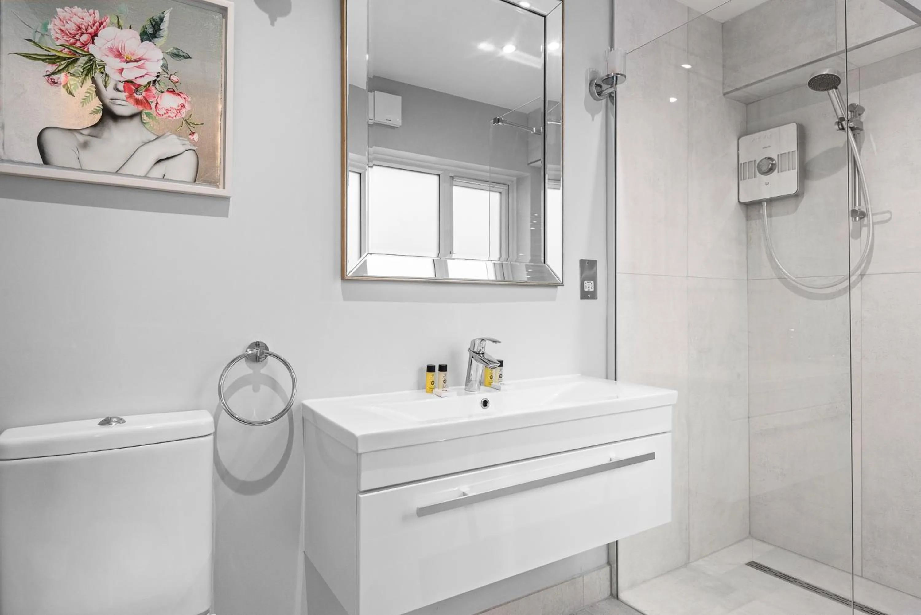 Bathroom in Windsorian Experience