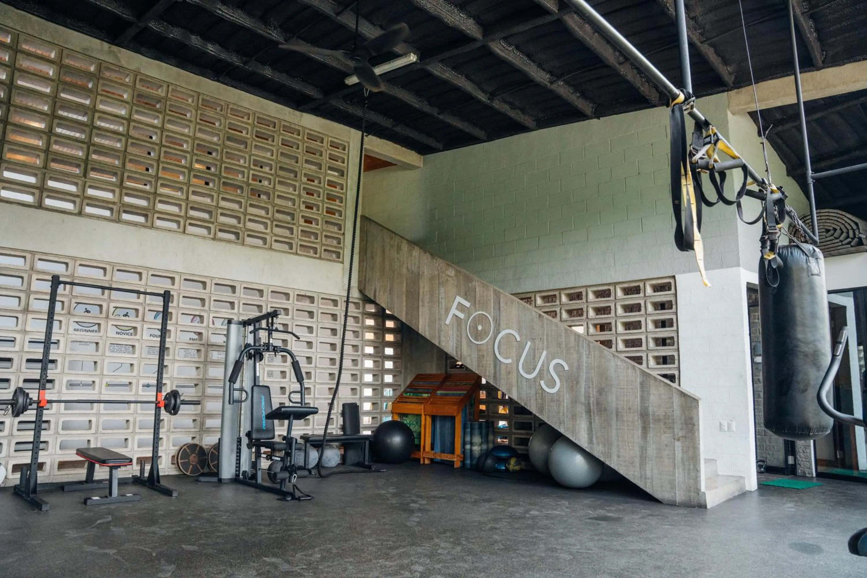 Puro Surf Hotel & Performance Academy