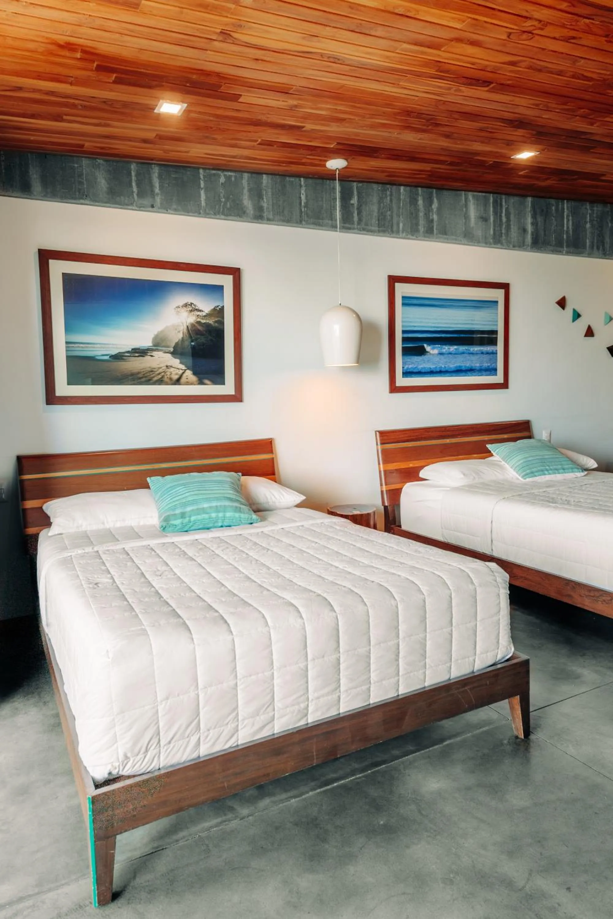 Bed in Puro Surf Hotel & Performance Academy