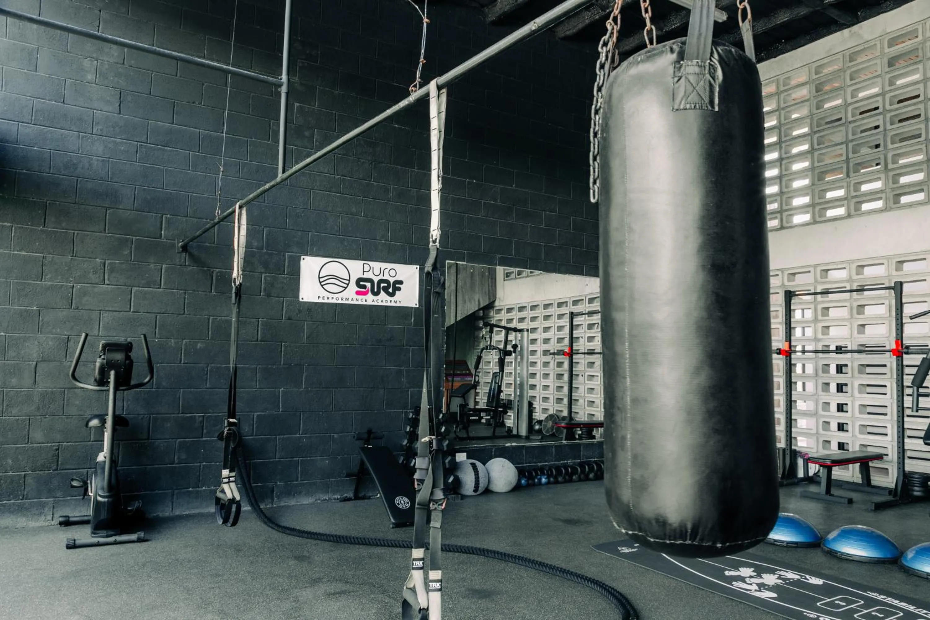 Puro Surf Hotel & Performance Academy