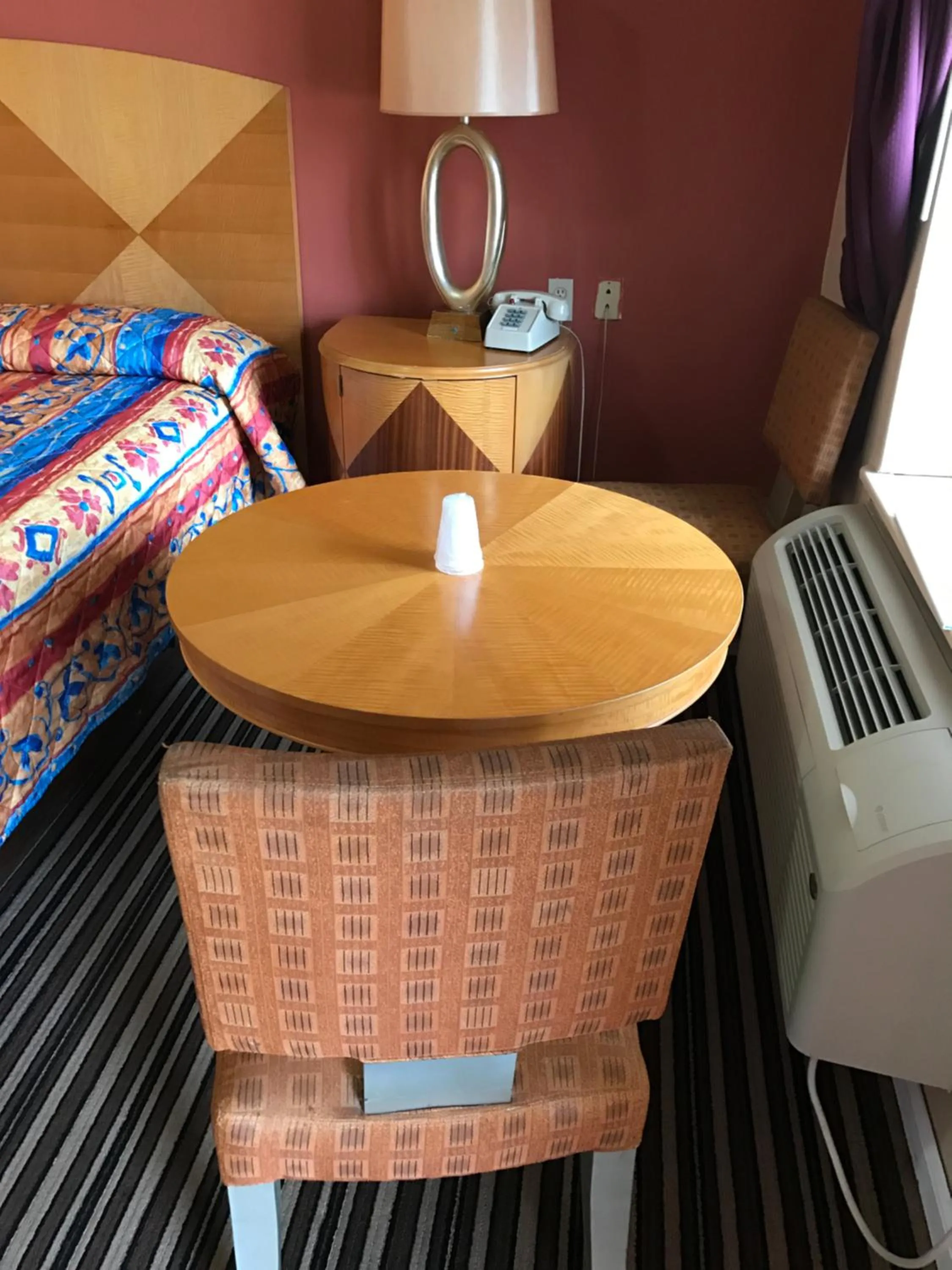 Bedroom in Sunset Motel