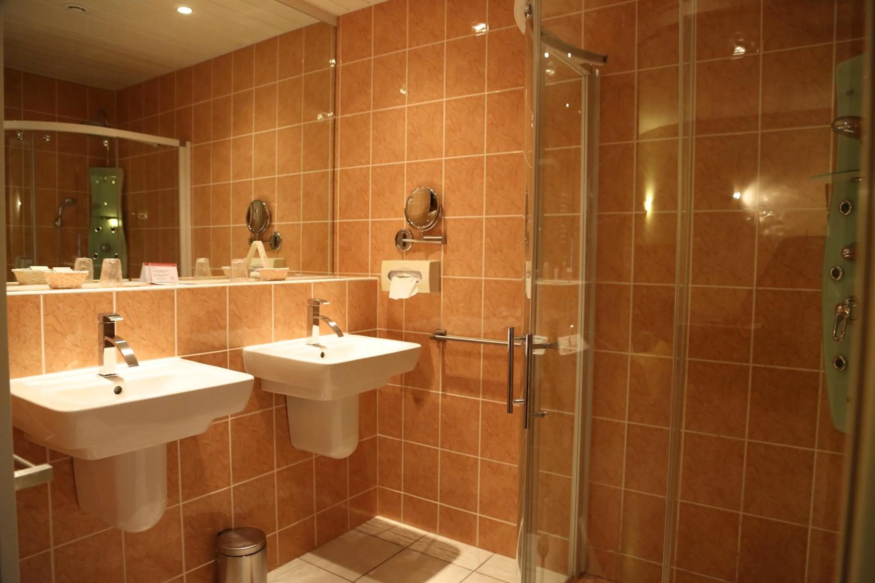 Bathroom in Relais Vosgien - Hôtel Restaurant "la Table de Sophia"