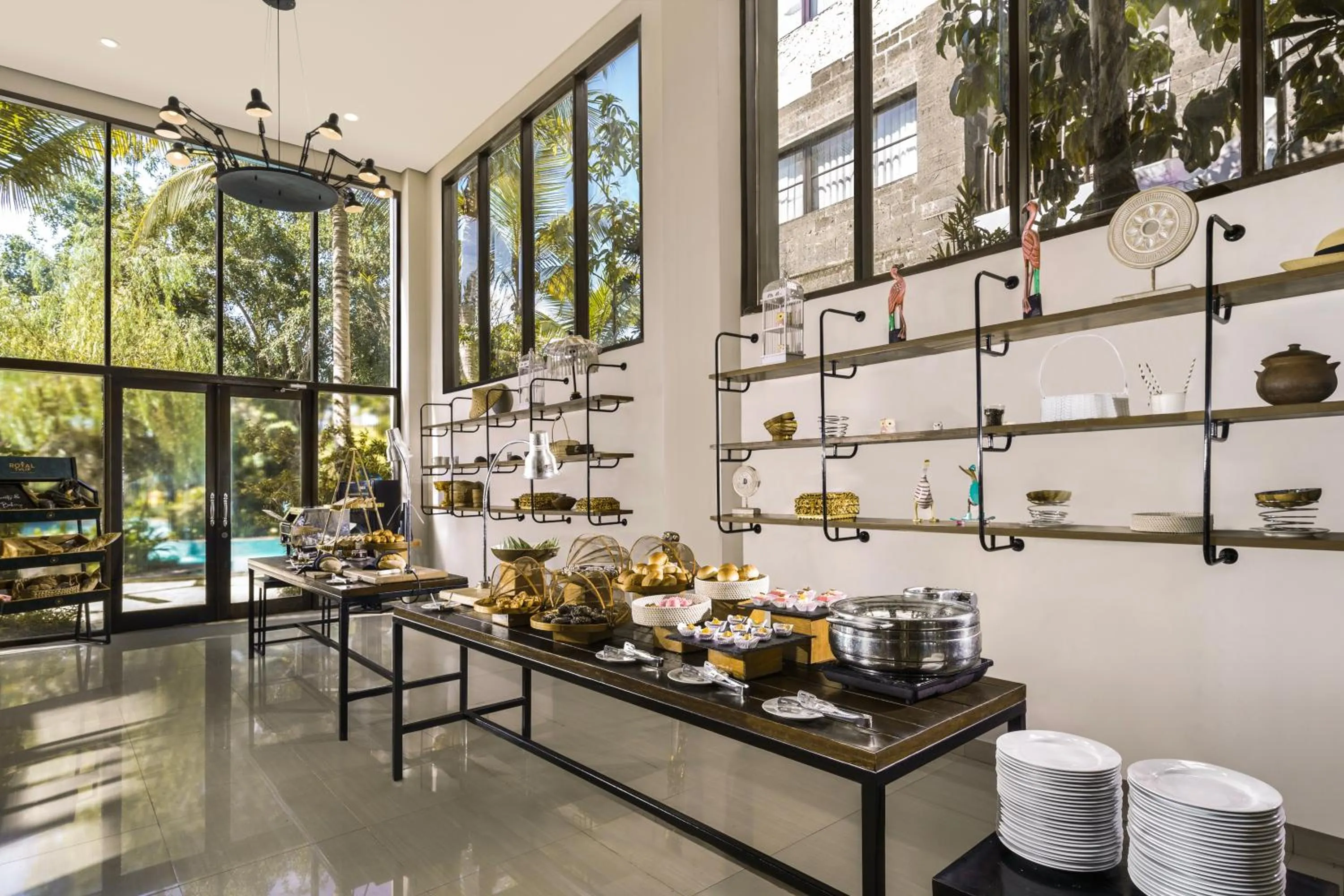 Restaurant/places to eat in Royal Tulip Springhill Resort Jimbaran