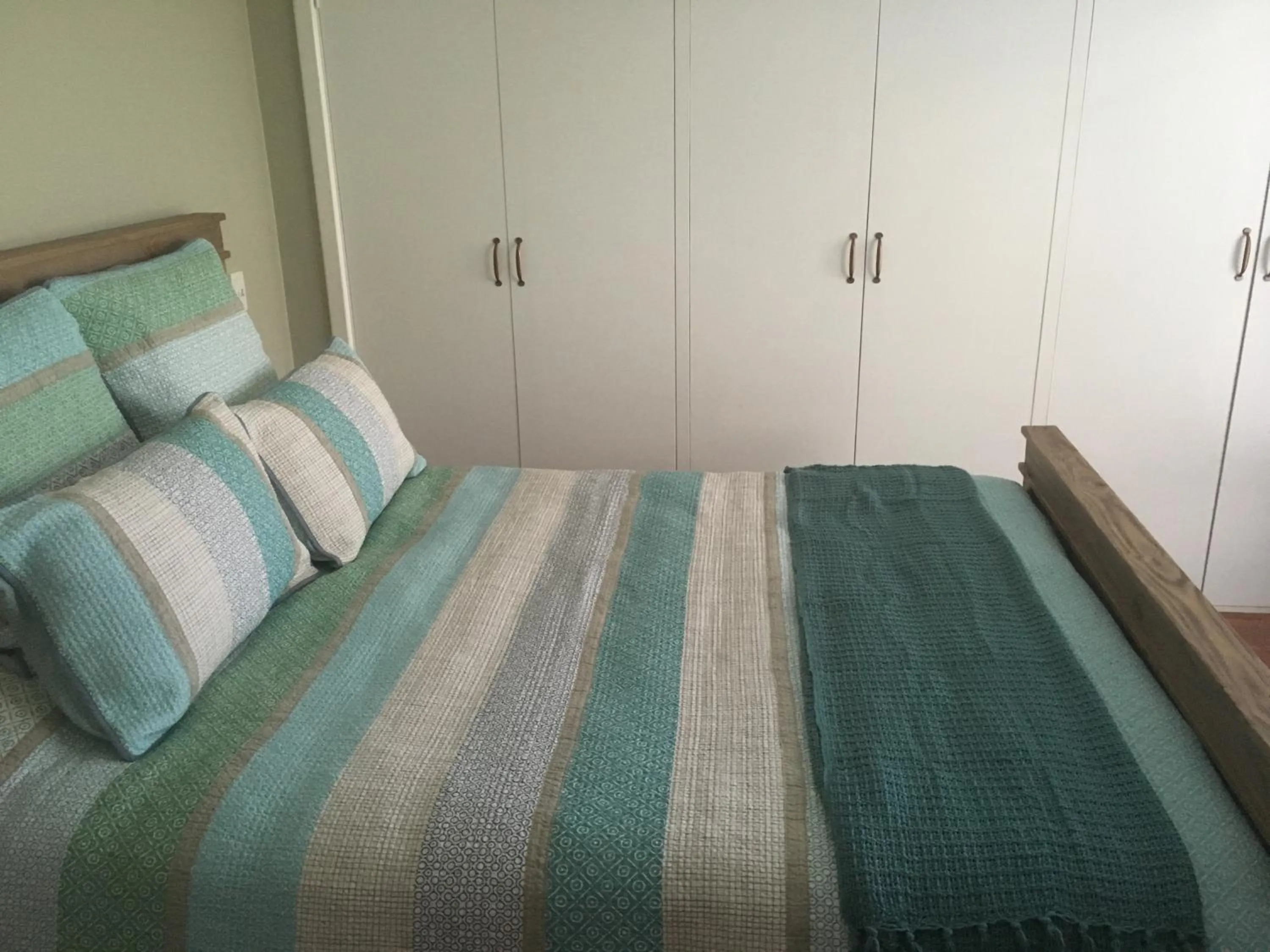 Coffee/tea facilities, Bed in Mullaloo B & B