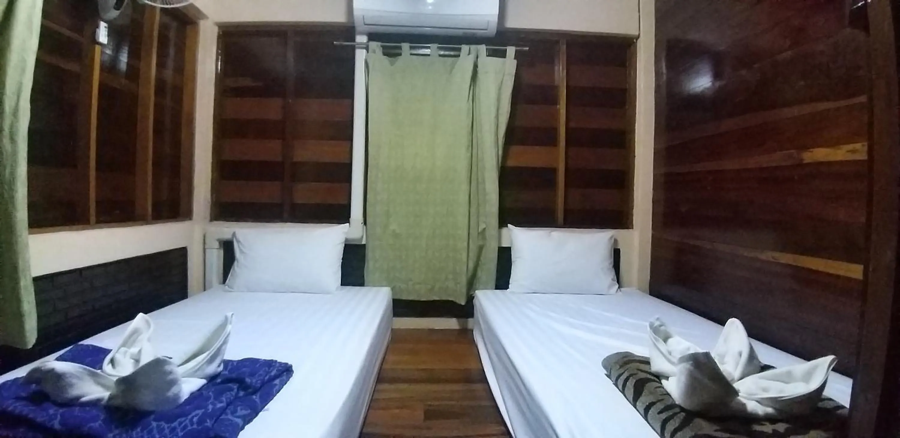 Bed in Ratmanee House