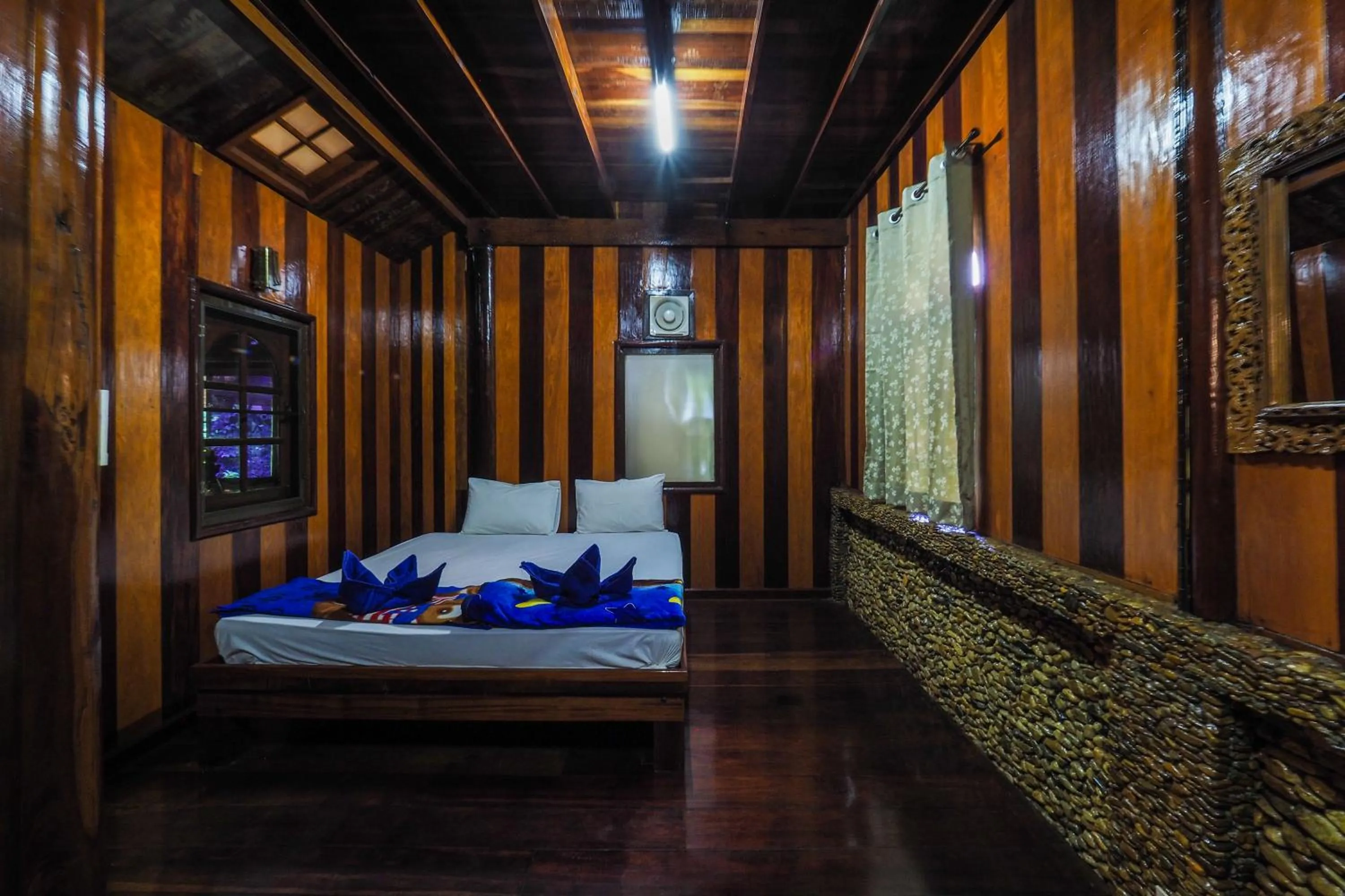 Bedroom, Bed in Ratmanee House