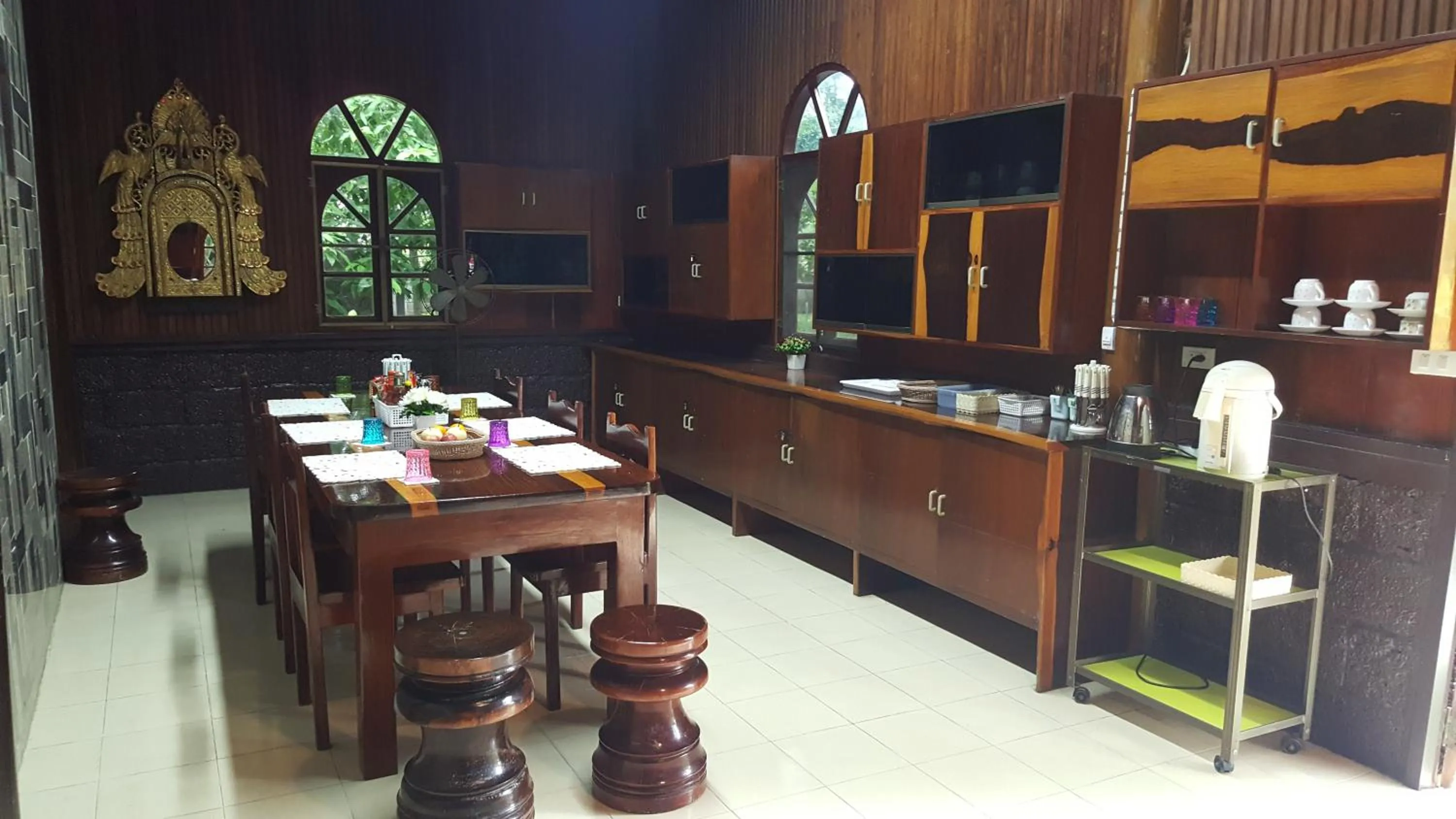 Living room in Ratmanee House