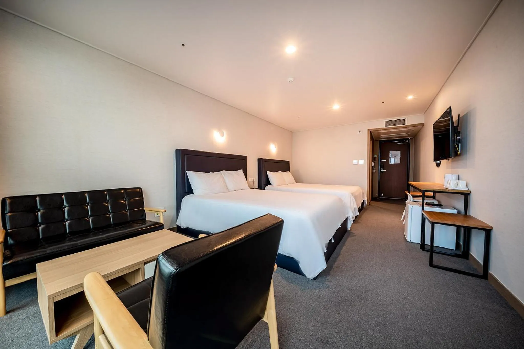 Photo of the whole room in Sunrise Hotel Supjikoji