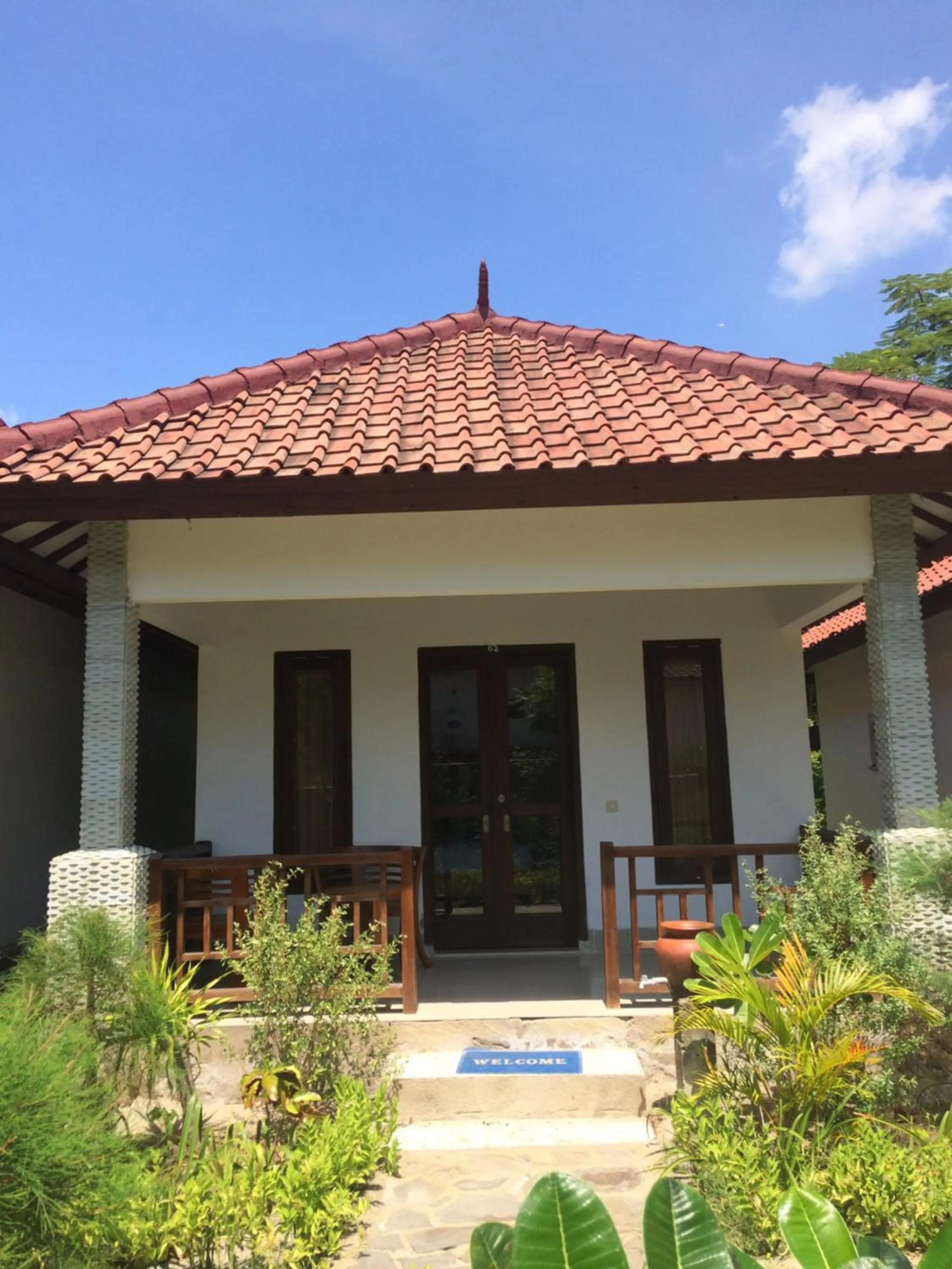 Photo of the whole room in Gili Beach