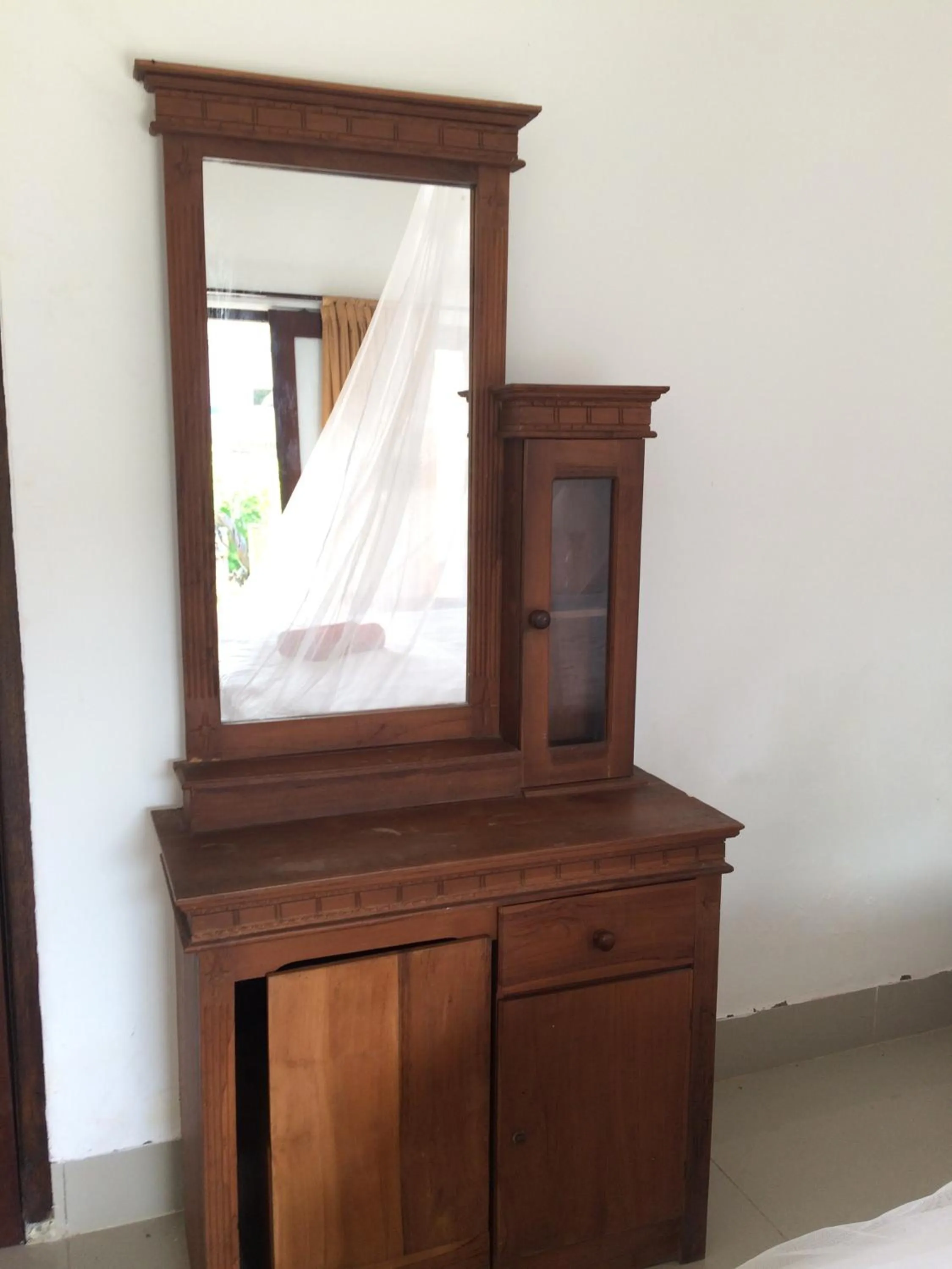 Photo of the whole room in Gili Beach