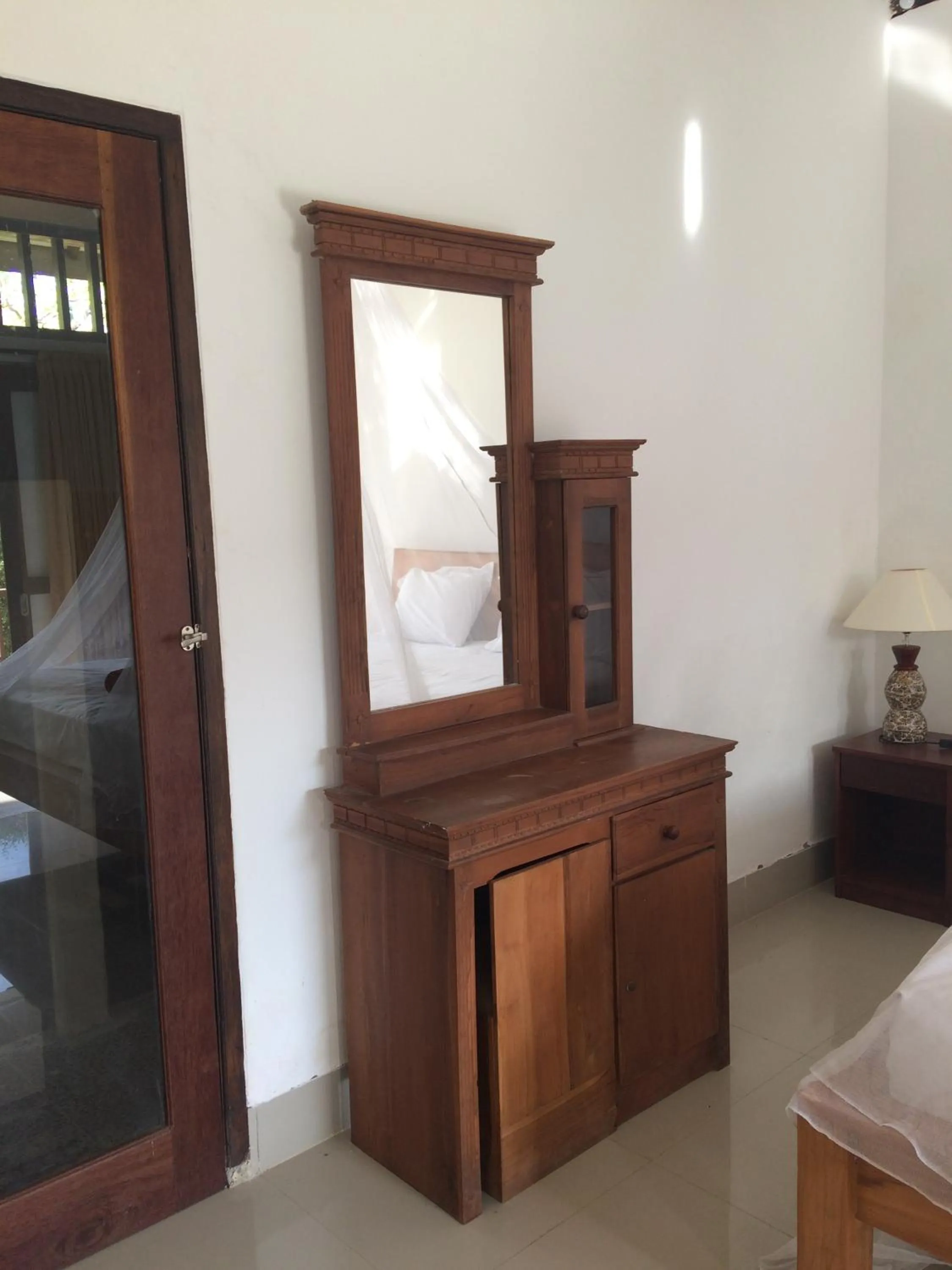 Photo of the whole room in Gili Beach