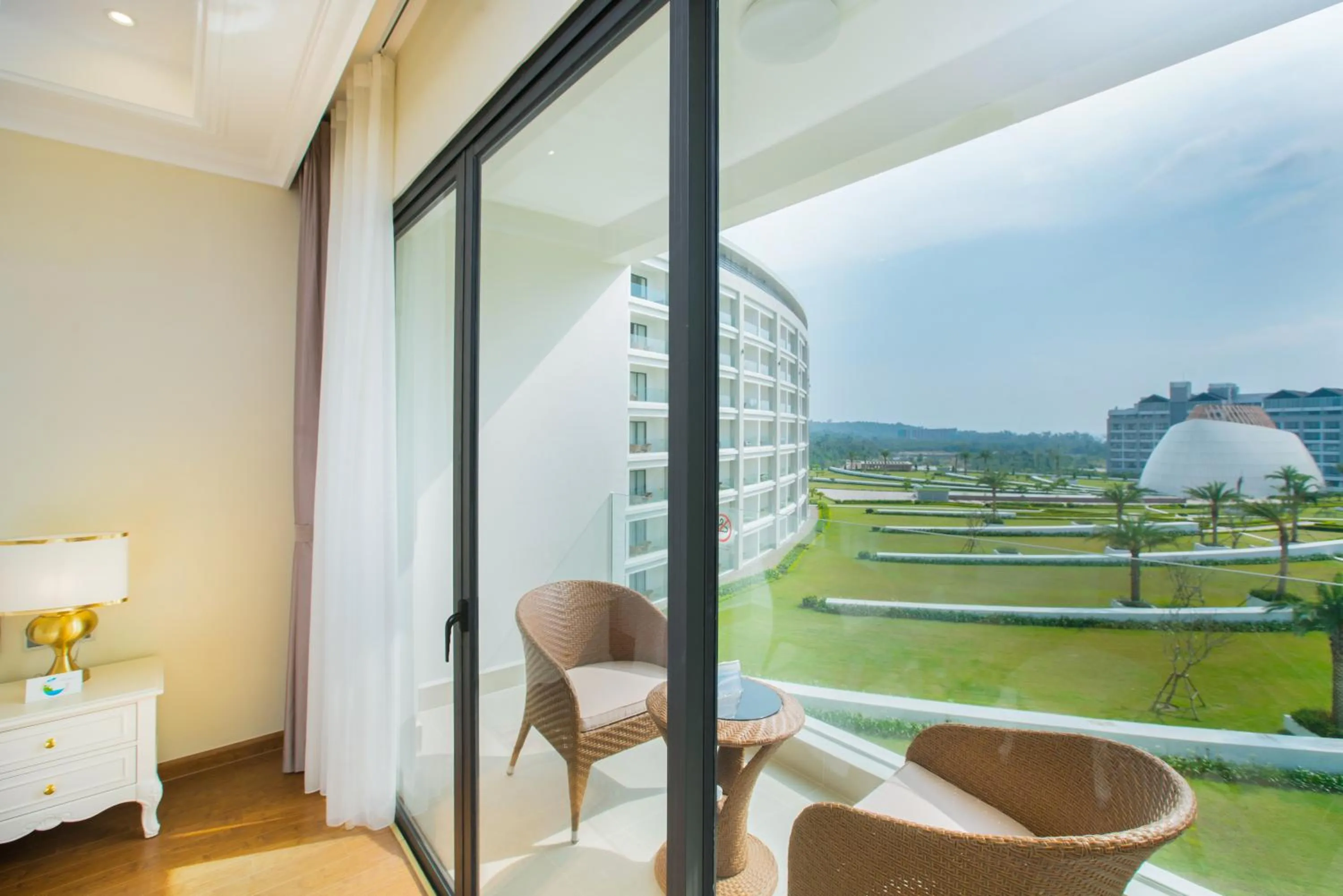 Standard Twin Room in Wyndham Grand Phu Quoc