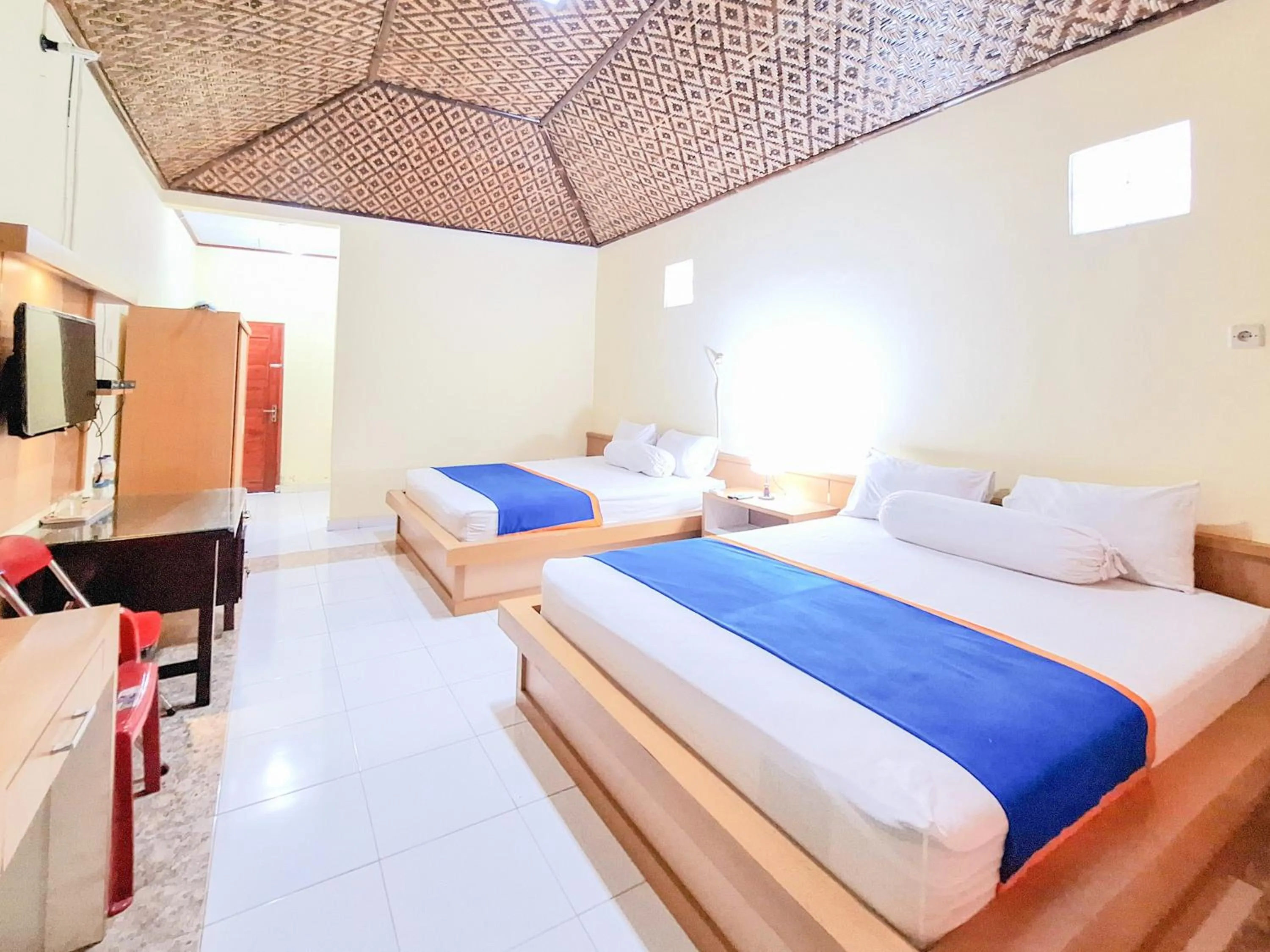 Bedroom, Bed in Hotel Family Syariah 1 Parangtritis RedPartner