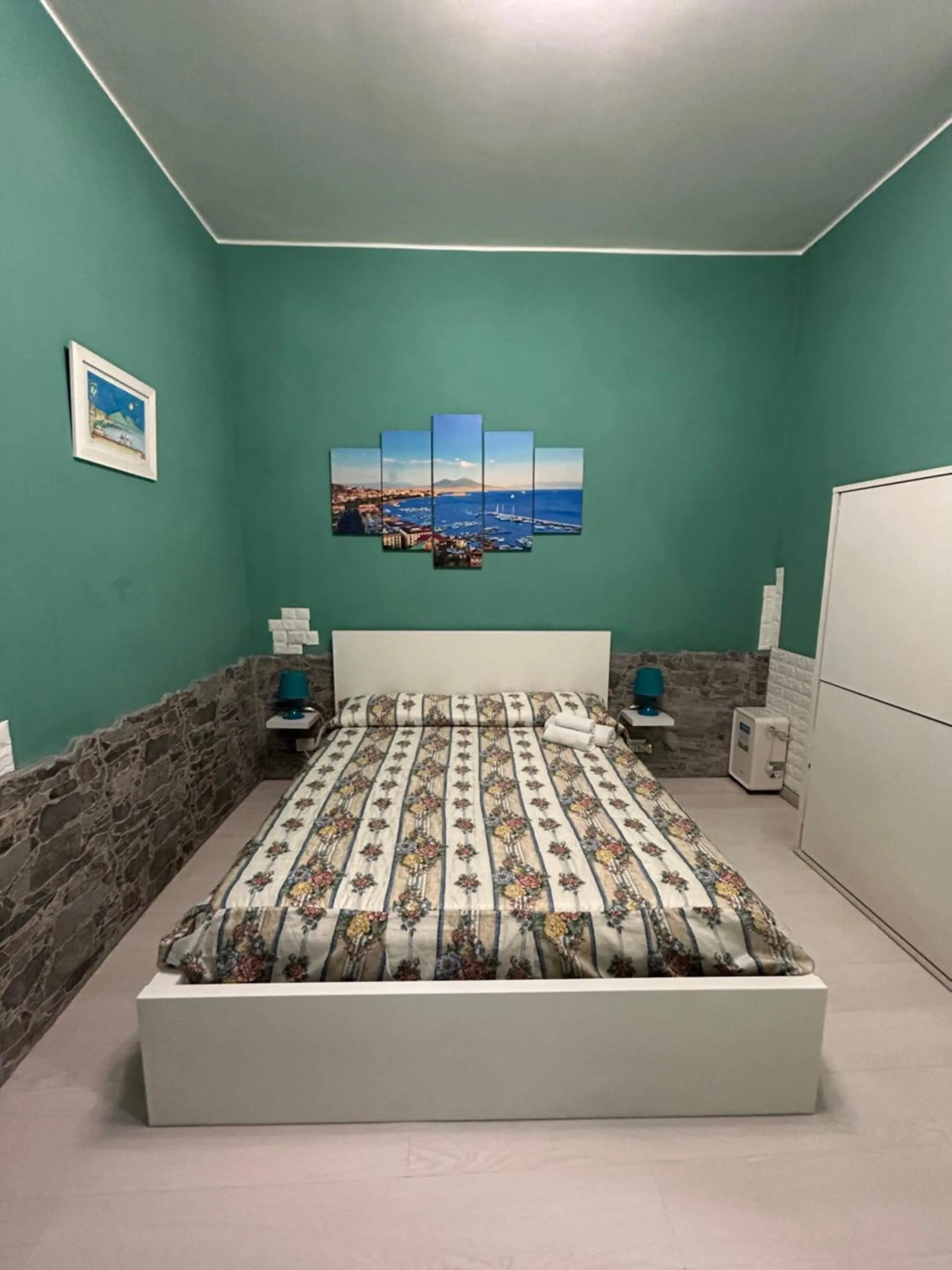 Bedroom, Bed in 'A Funtanella