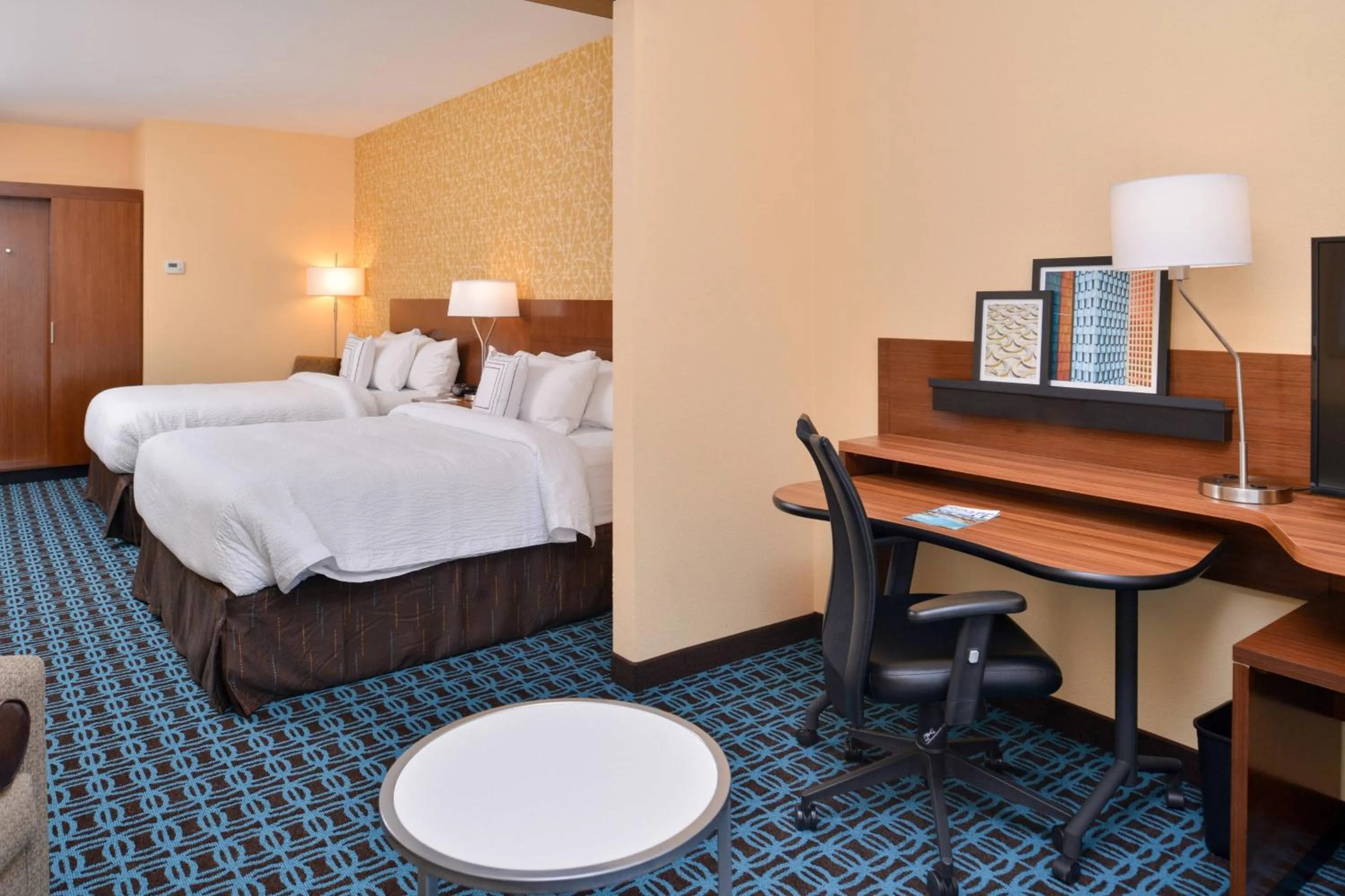 Bedroom, Bed in Fairfield Inn & Suites by Marriott St. Joseph