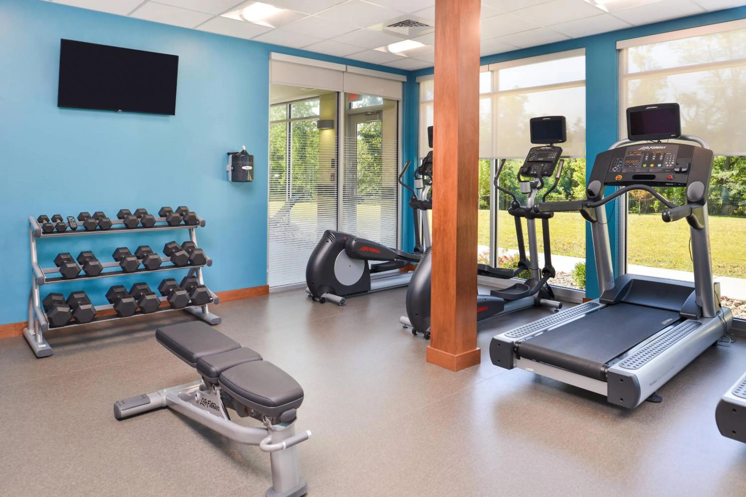 Fitness centre/facilities in Fairfield Inn & Suites by Marriott St. Joseph