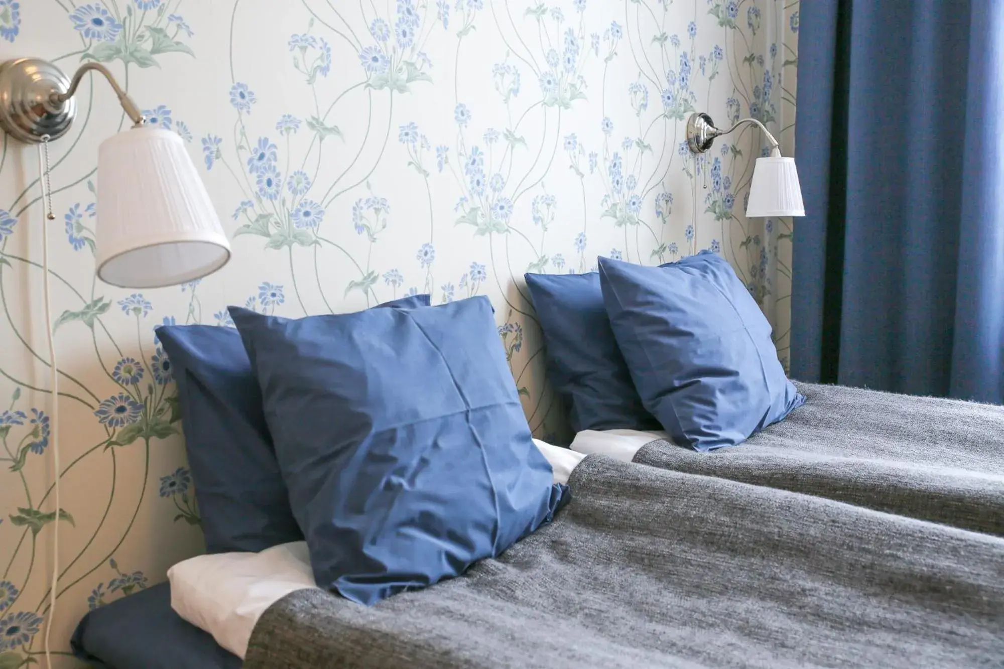 Standard Double Room with Shared Bathroom in Polhem Bed & Breakfast Standard Double Room with Shared Bathroom in Polhem Bed & Breakfast